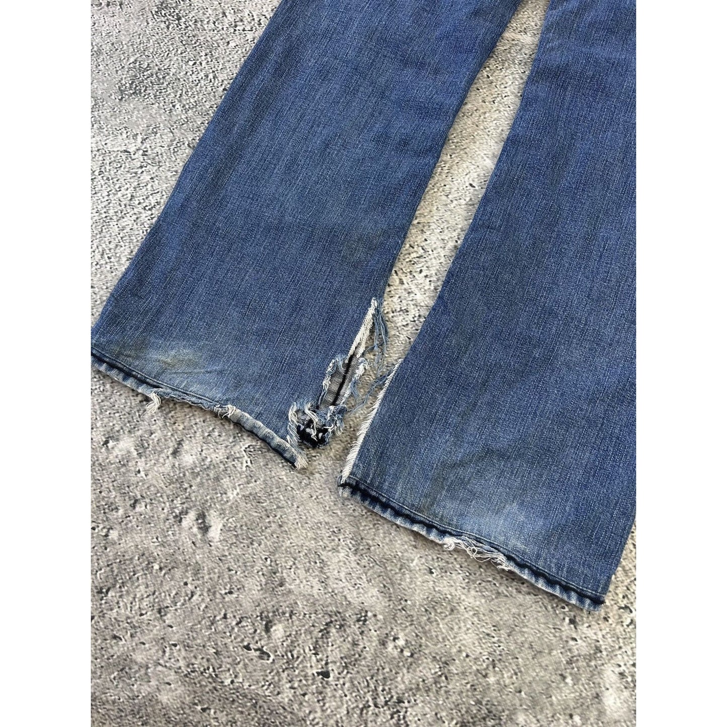 True Religion jeans blue black stitching Ricky Y2K