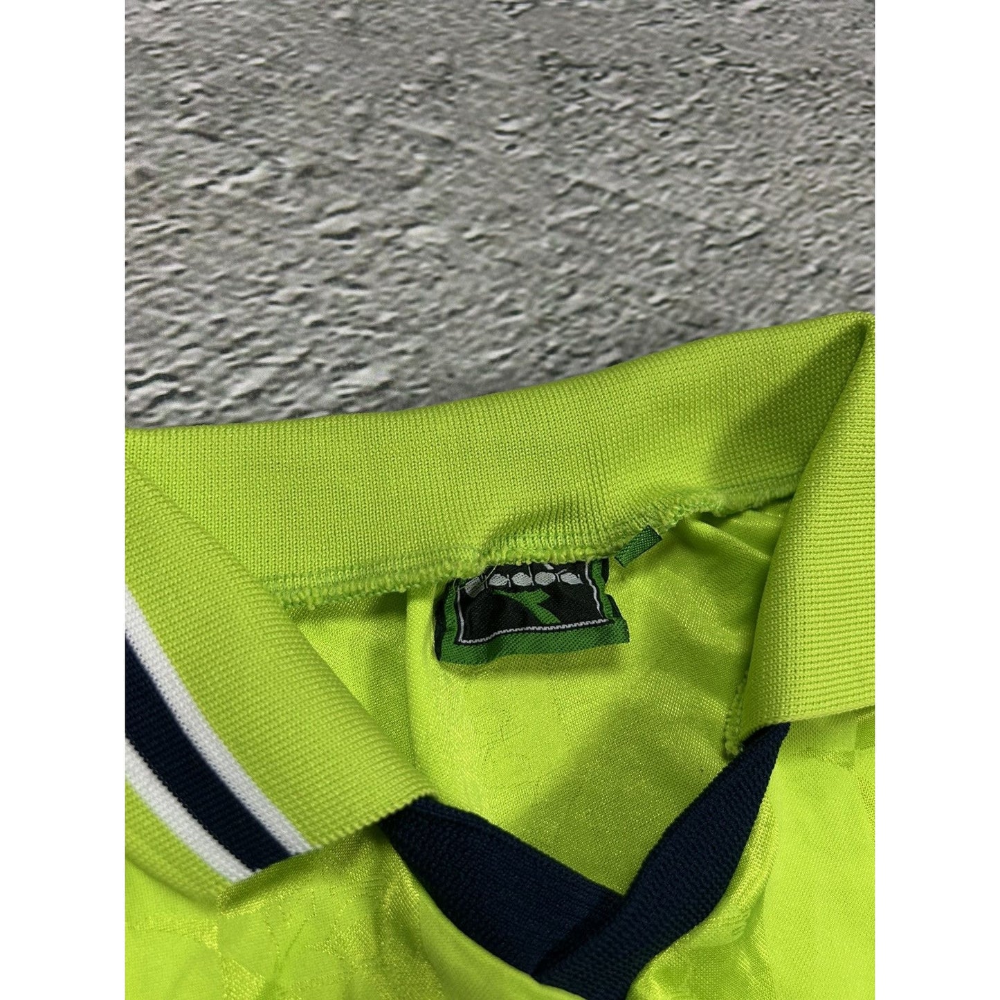 Diadora vintage Jersey neon green 90s big logo