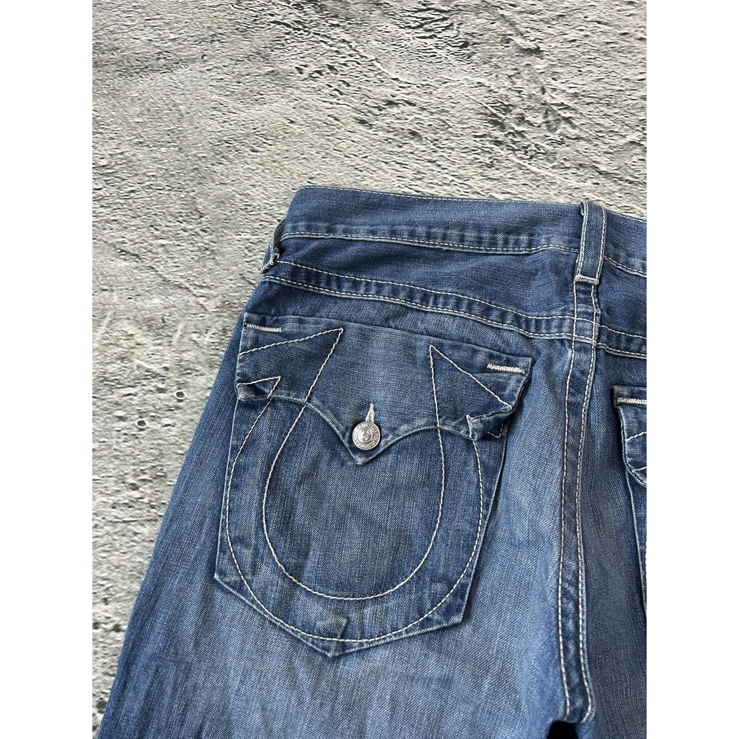 True Religion blue jeans white thick stitching straight Y2K