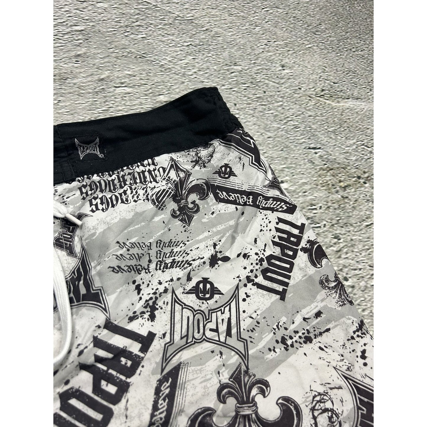 Tapout shorts vintage full print big logo boxing white black
