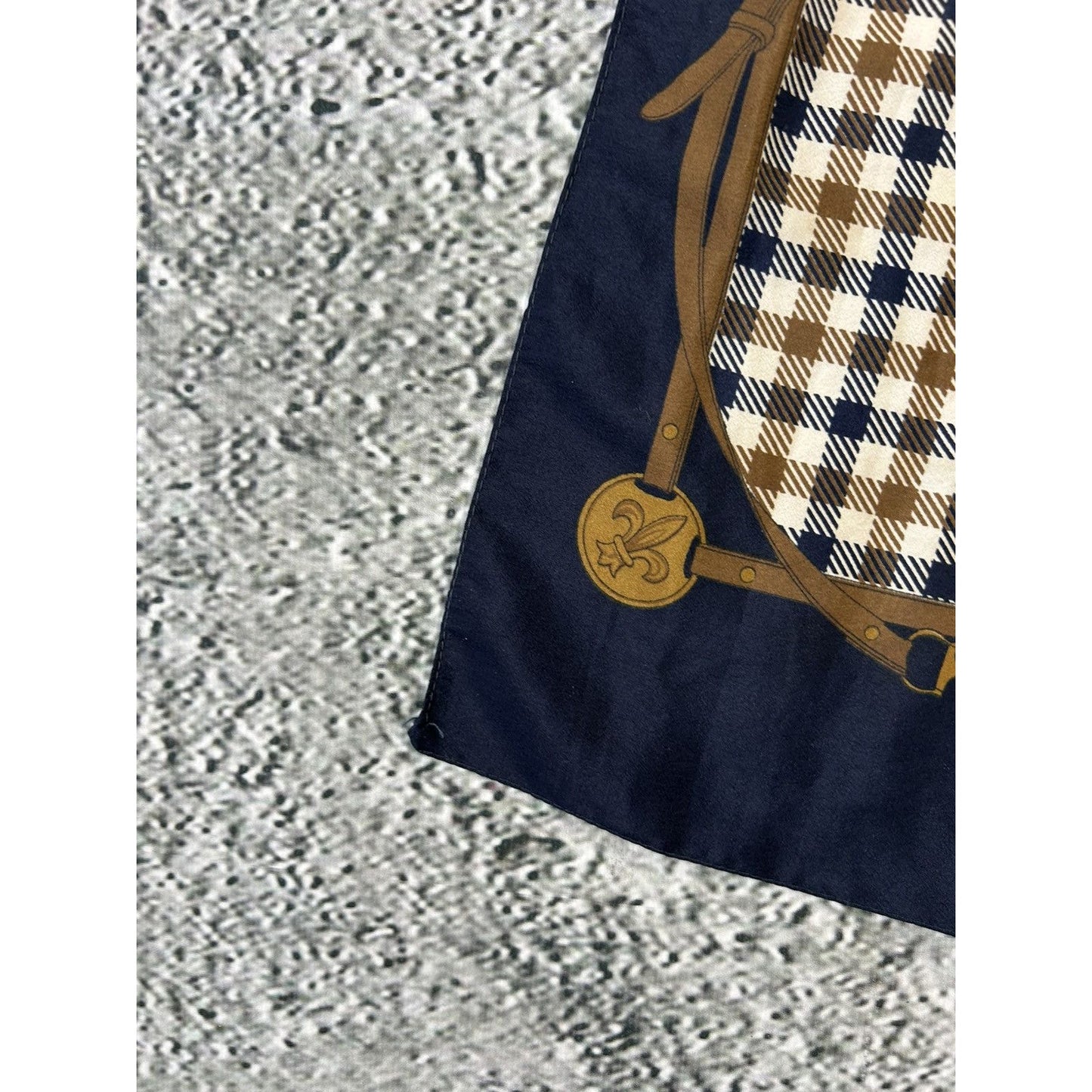 Aquascutum vintage scarf nova check navy brown London
