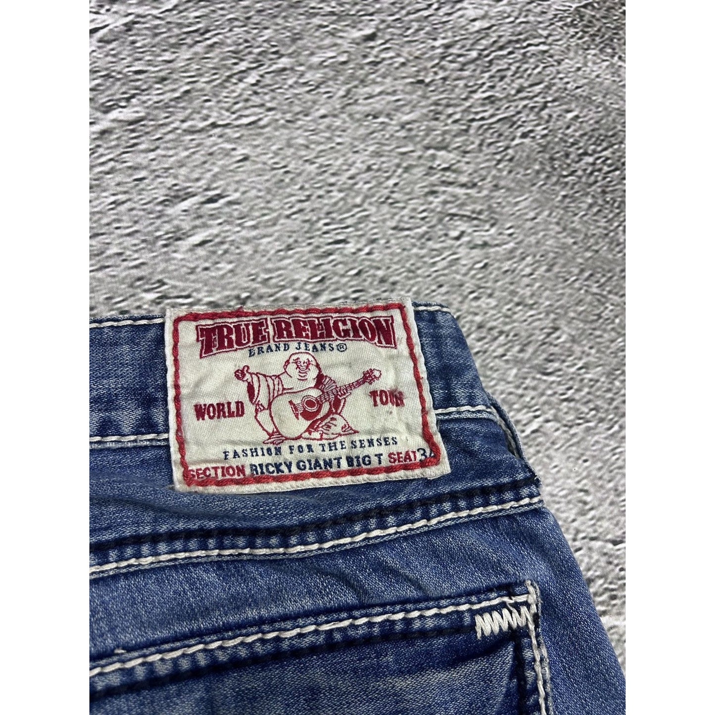True Religion vintage blue jeans Ricky white thick stitching