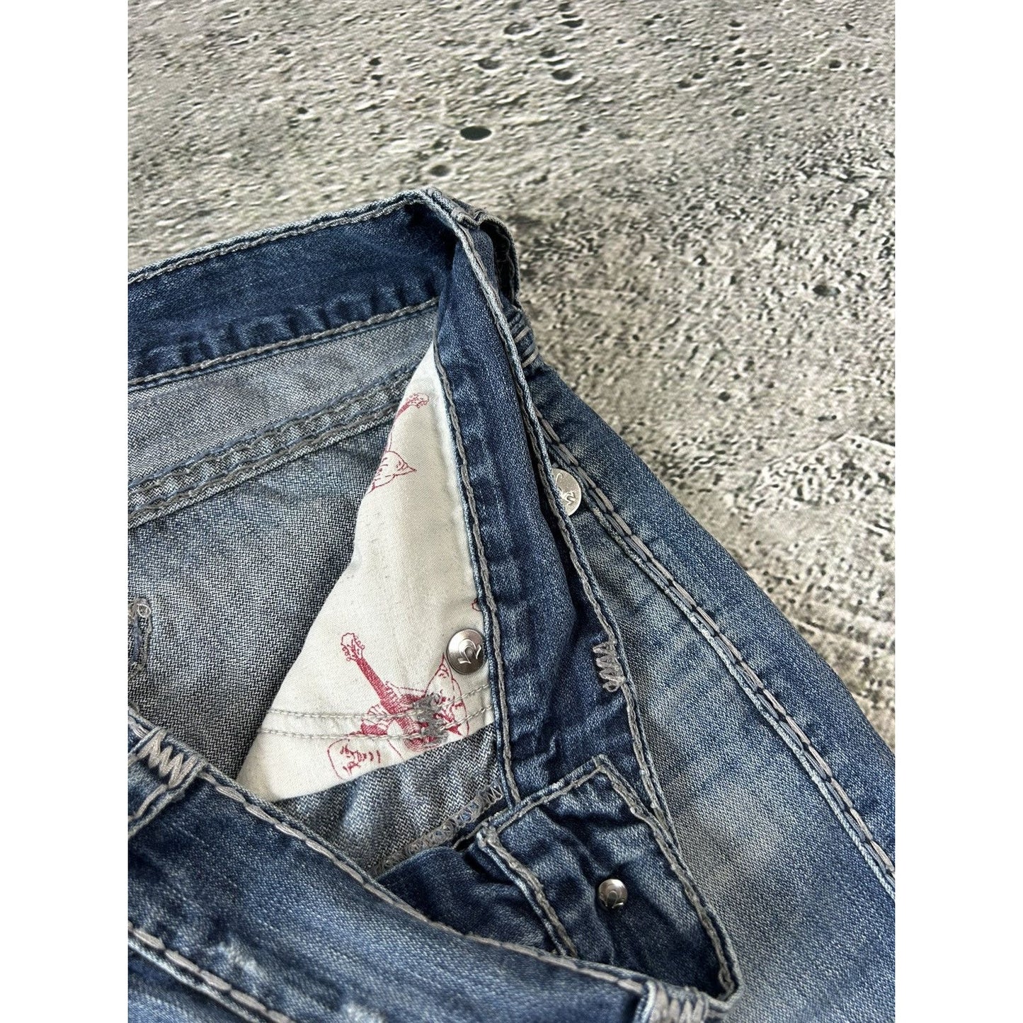 True Religion jeans blue white thick stitching Bobby Y2K