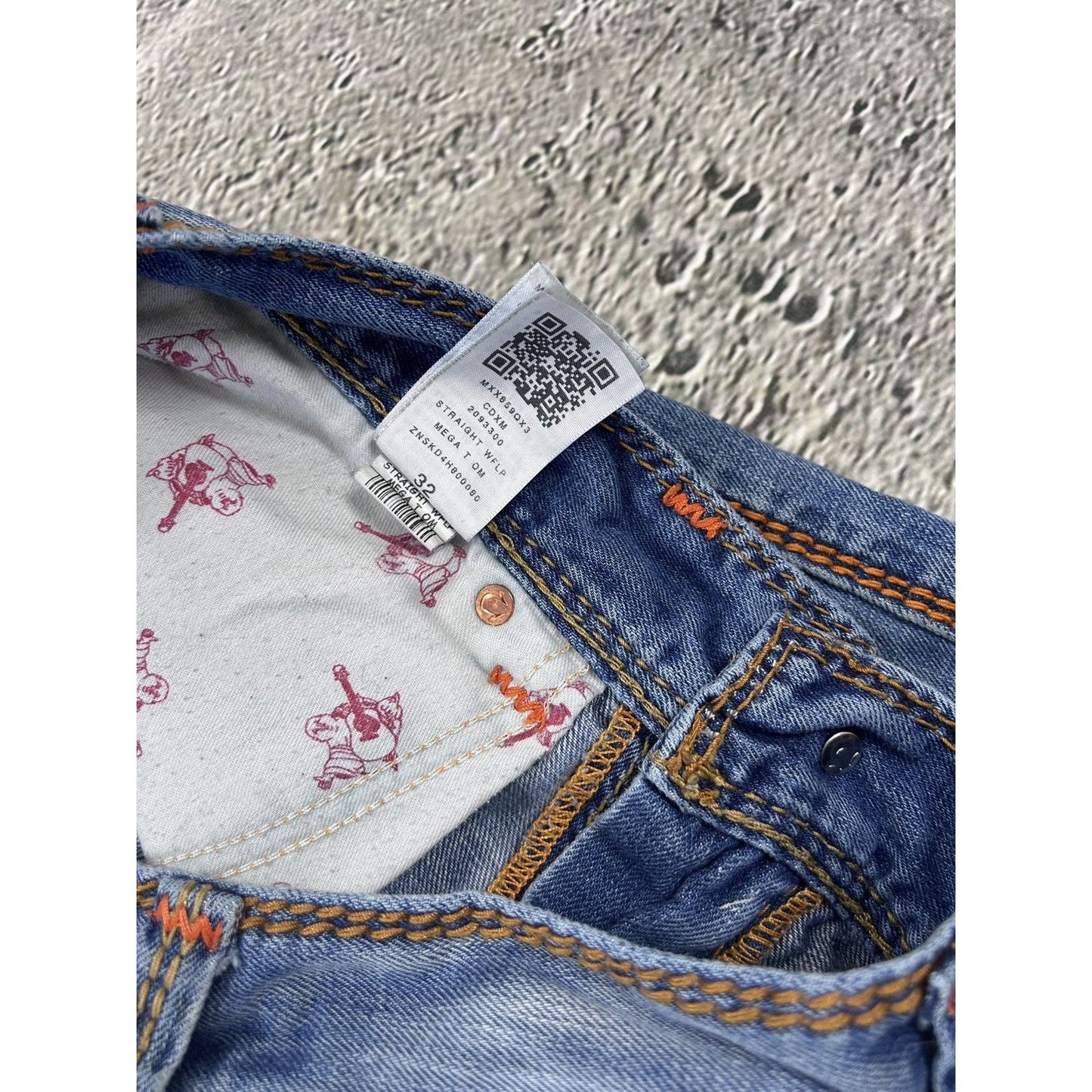 True Religion blue jeans thick stitching straight Y2K