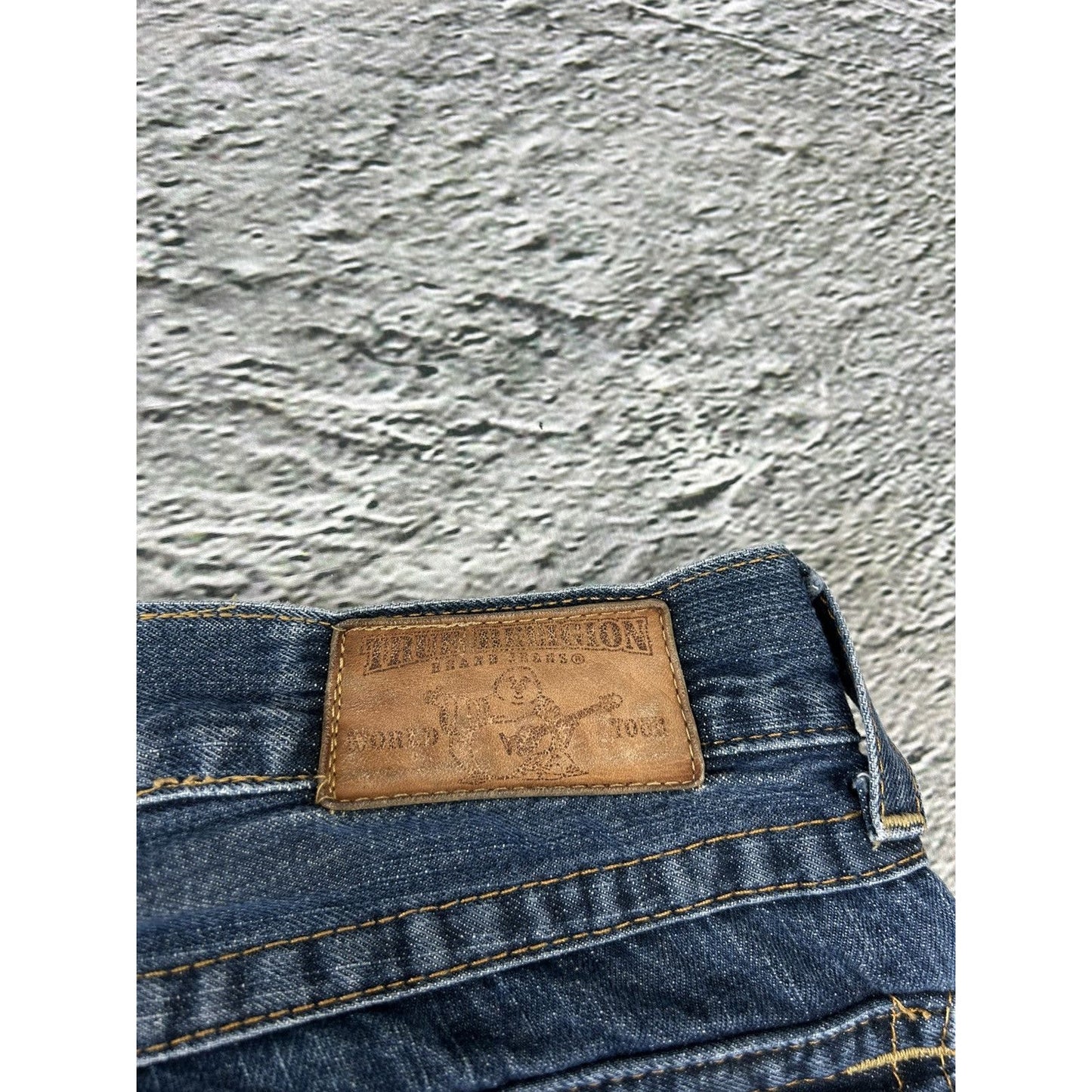 True Religion vintage blue jeans big logo painted black Y2K