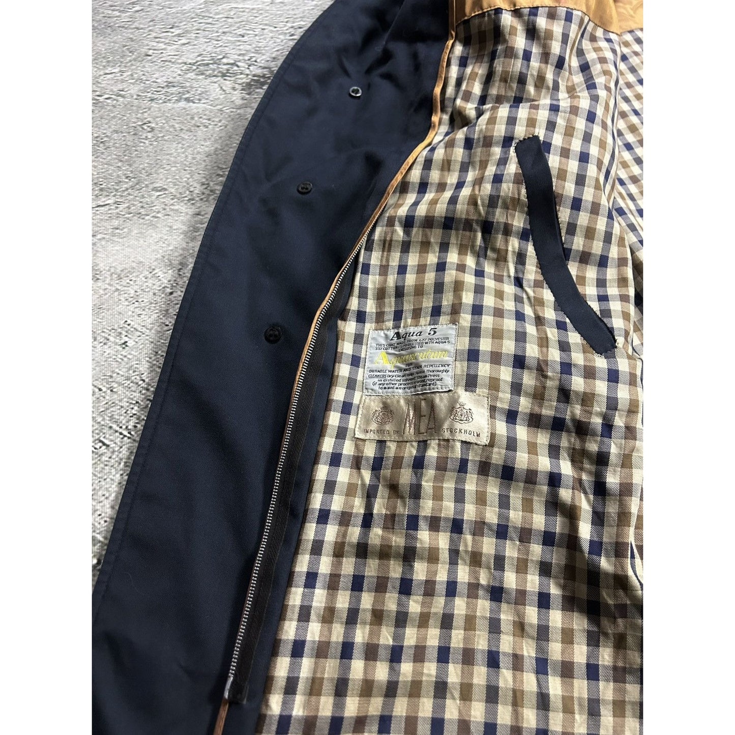 Aquascutum Aqua 5 vintage trench coat navy waterproof