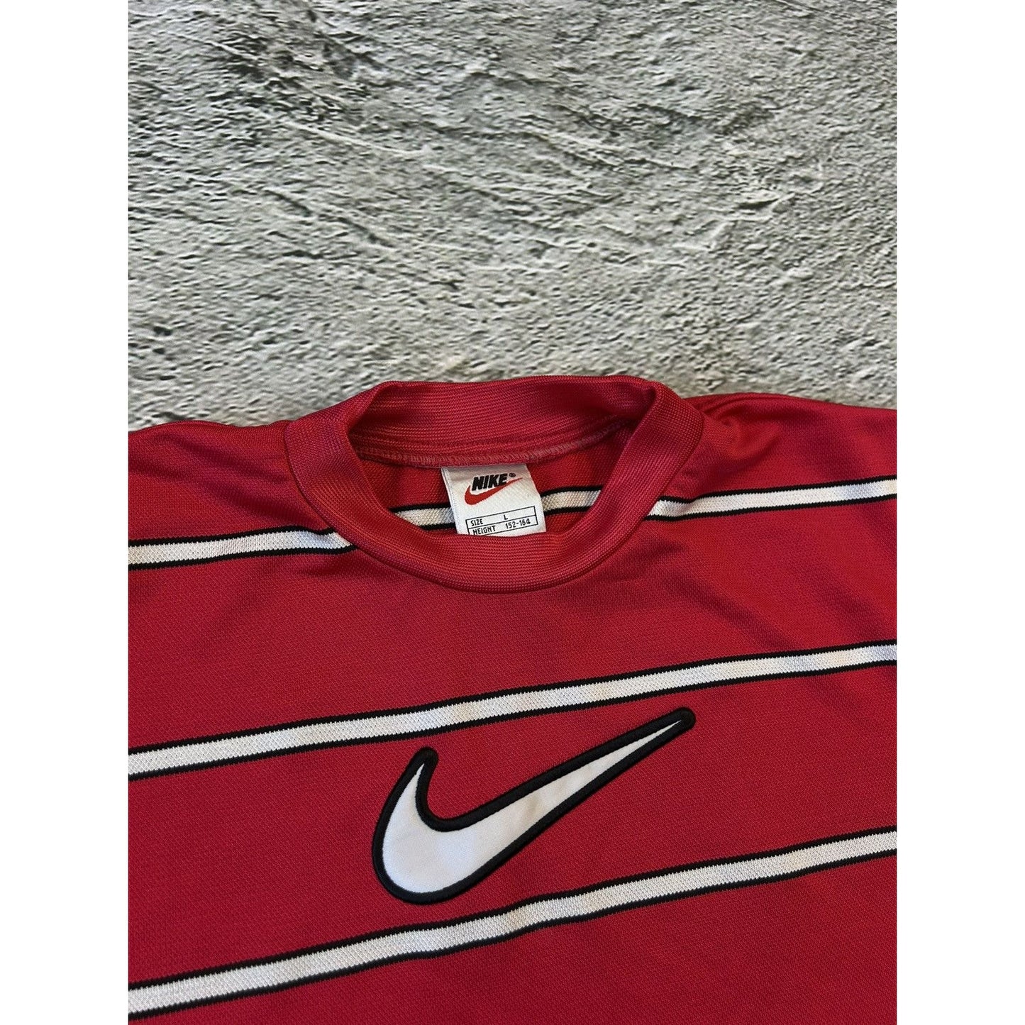 Nike big swoosh striped t-shirt vintage 90s red