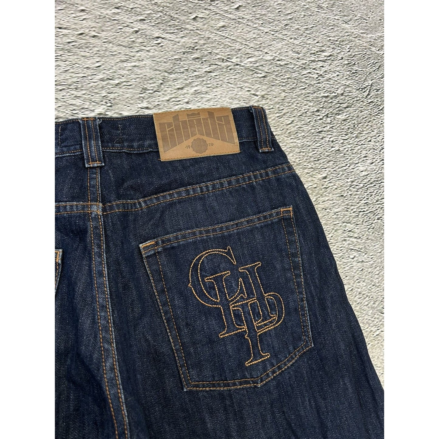 Chada Proceder vintage embroidery jeans