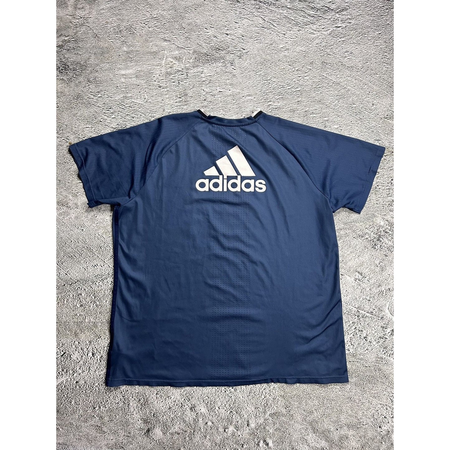 Manchester United jersey navy AON vintage training 2016 2017