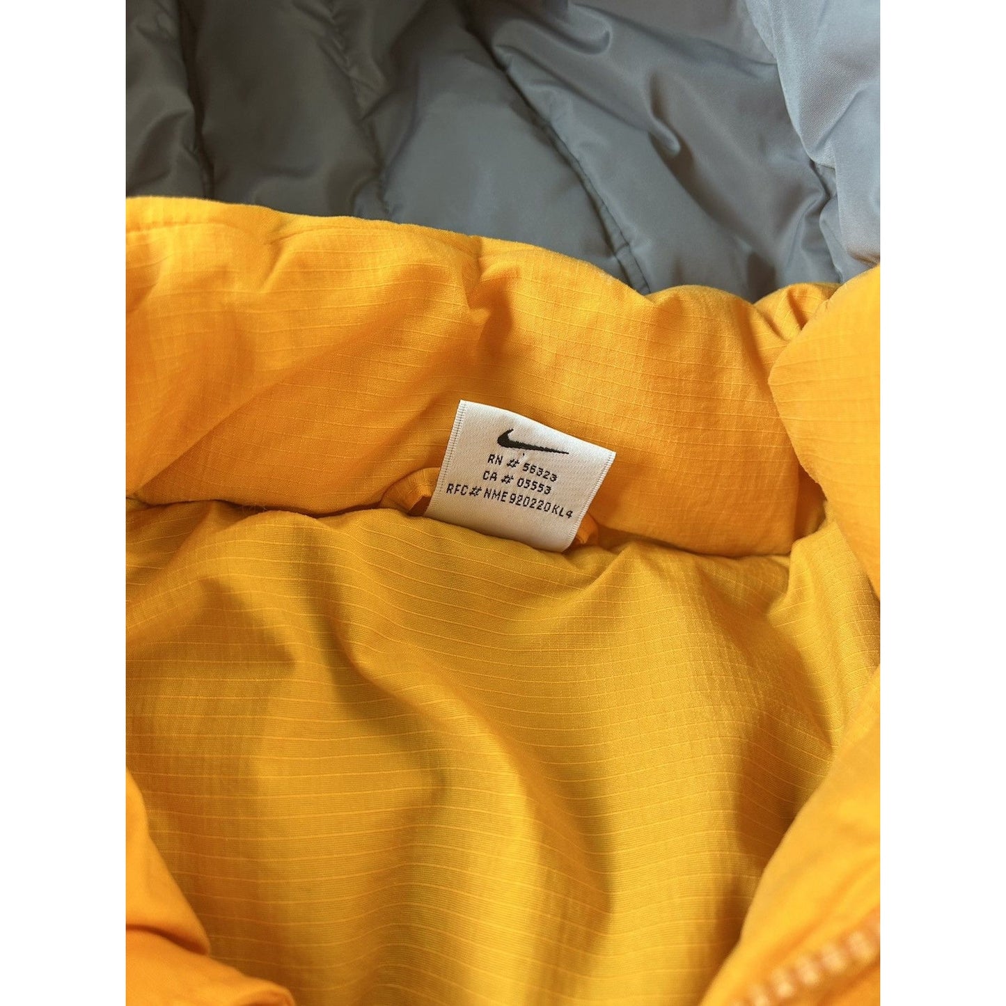 Nike vintage puffer jacket big logo 90s orange
