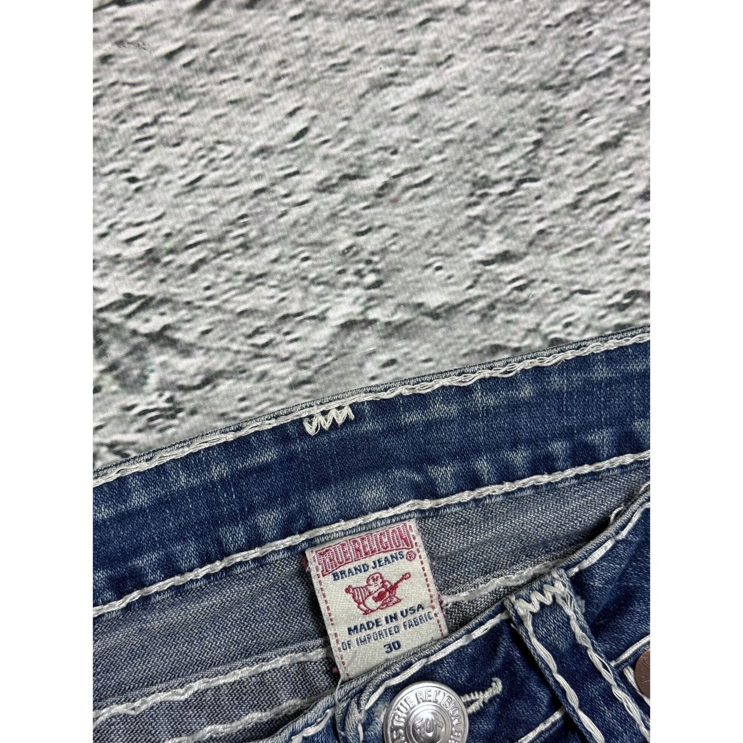 True Religion blue jeans white thick stitching Billy