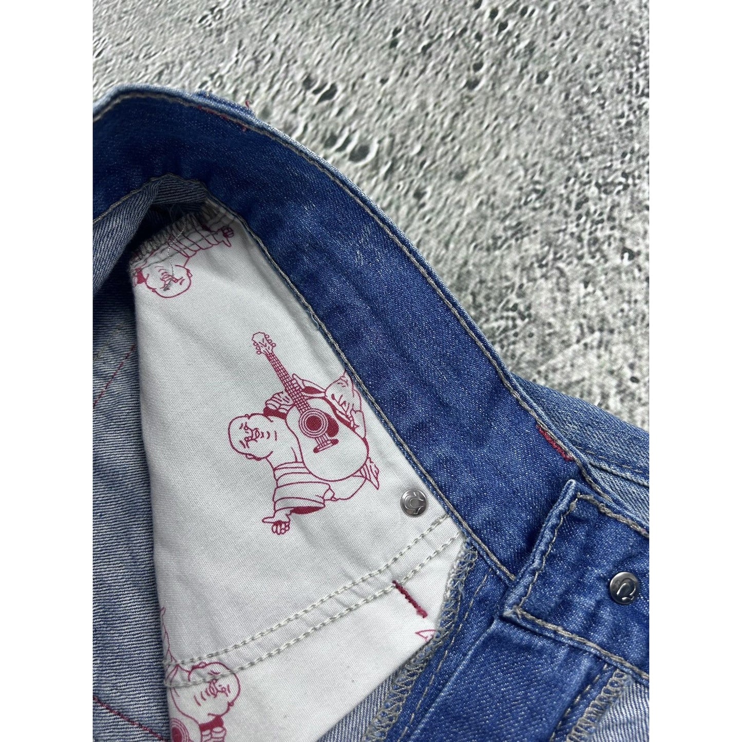 True Religion vintage blue jeans straight red logo Y2K