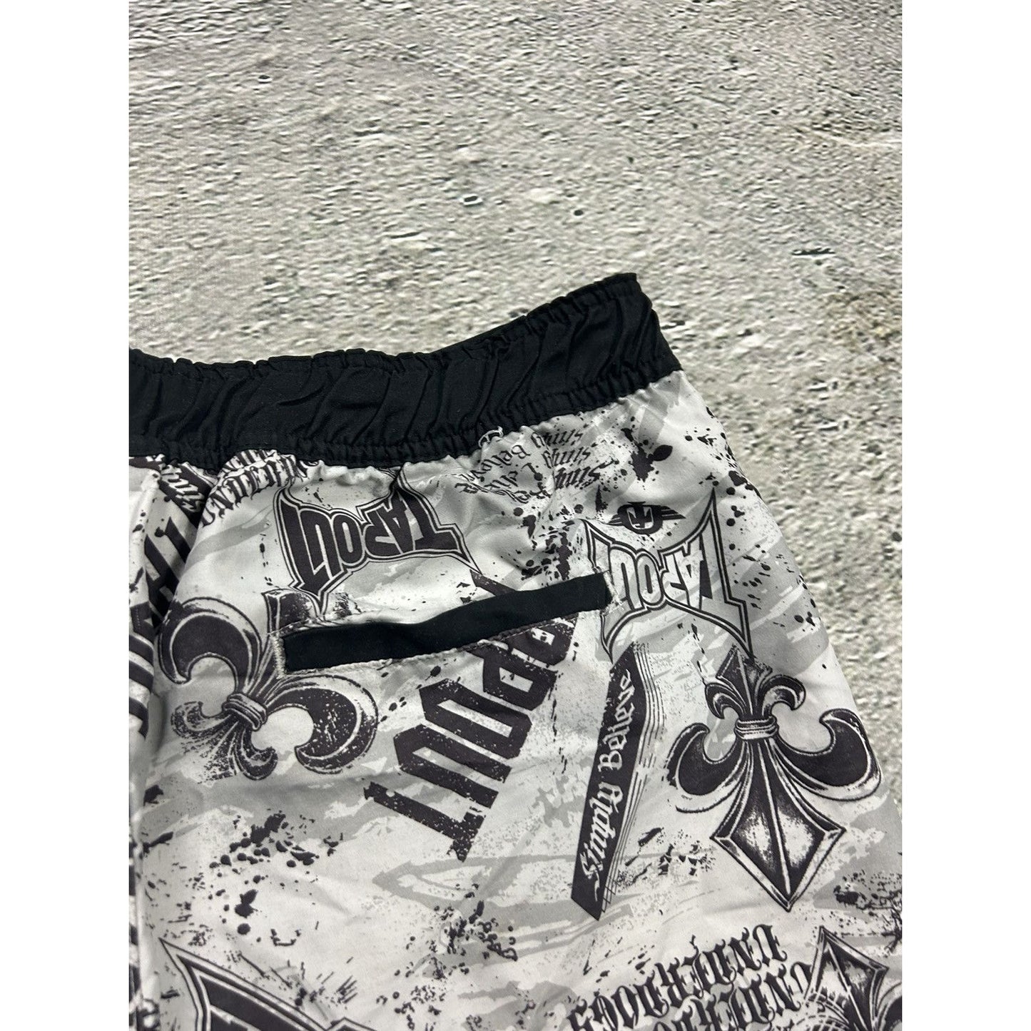 Tapout shorts vintage full print big logo boxing white black