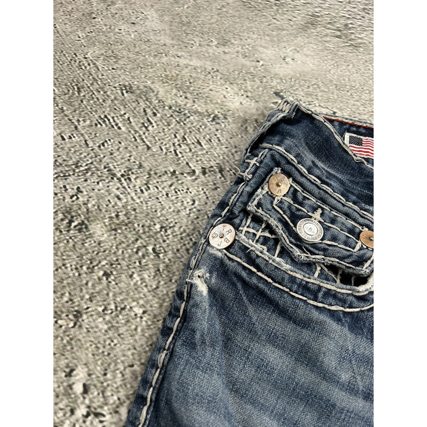 True Religion blue jeans white thick stitching Billy Super T