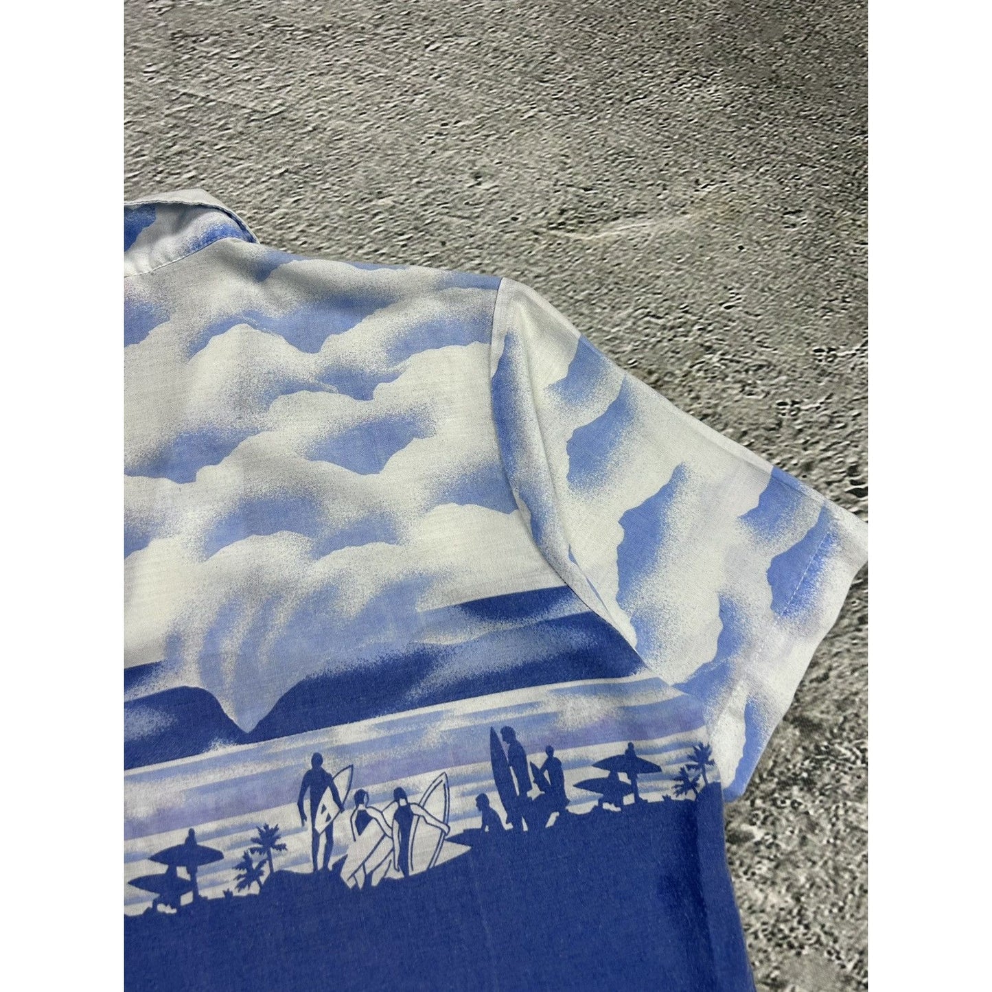 Hawaiian Shirt vintage Daymo made in USA blue beach surf 80s