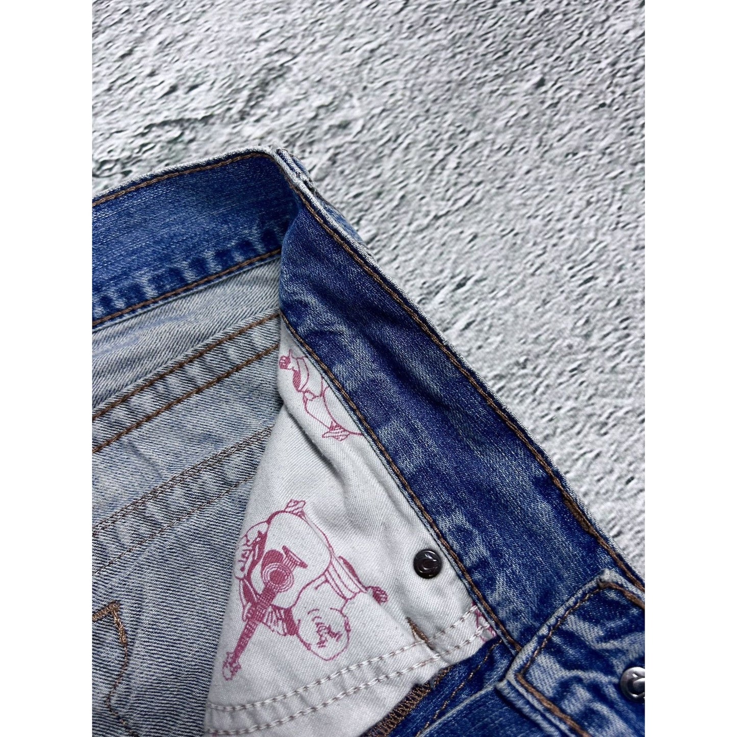 True Religion blue jeans white thick stitching Straight