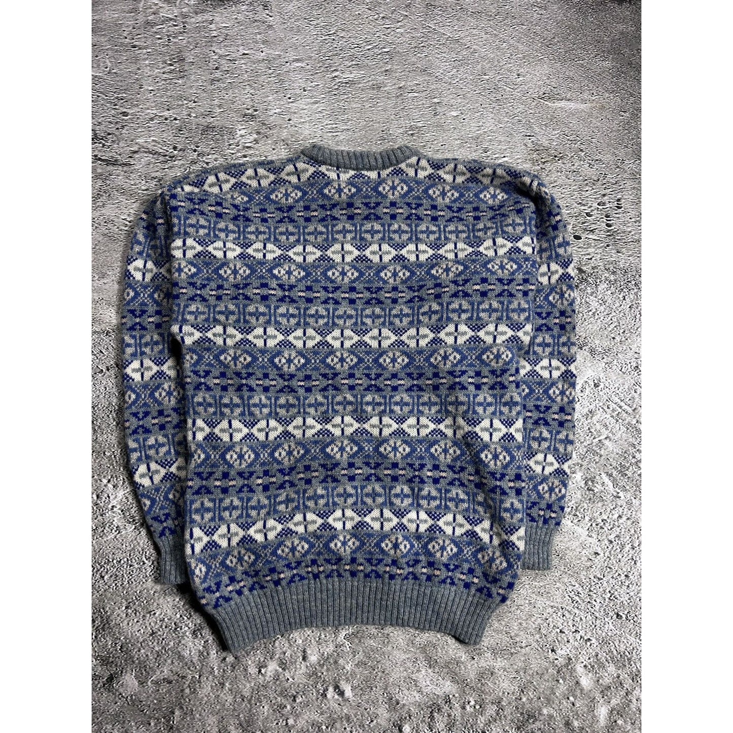 Vintage Glenugie Of Scotland 100% Wool Cardigan Sweater