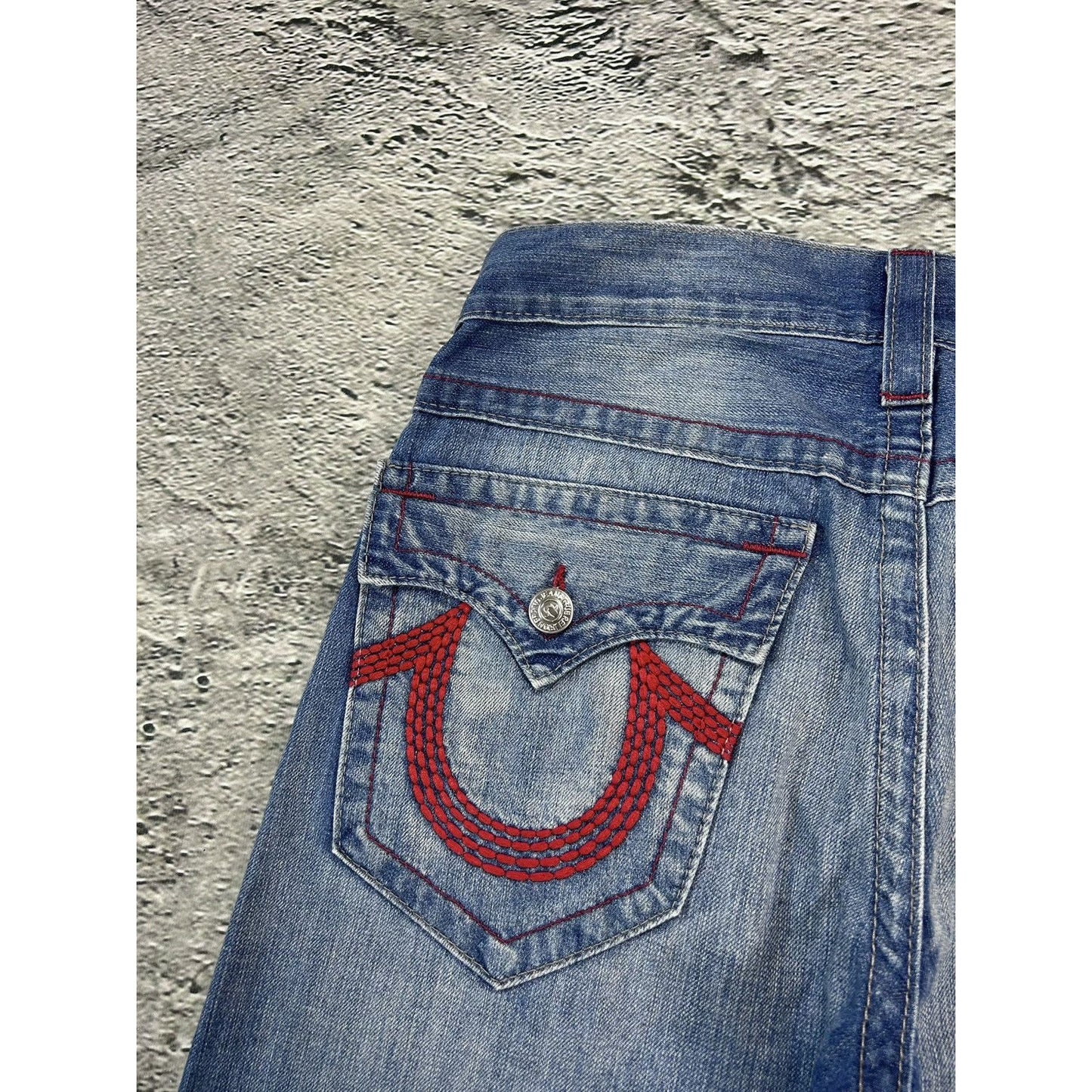 True Religion vintage blue jeans straight red logo Y2K