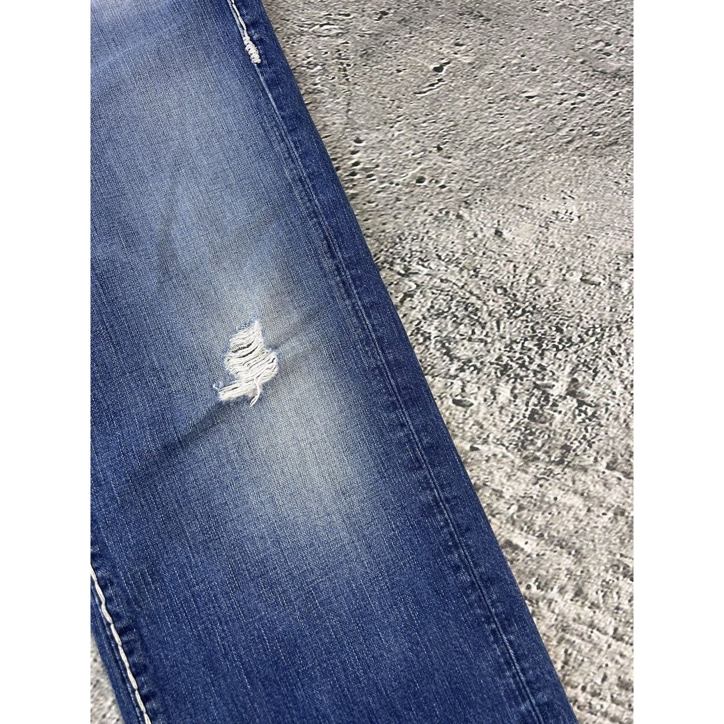 True Religion Blue jeans white thick stitching Bobby