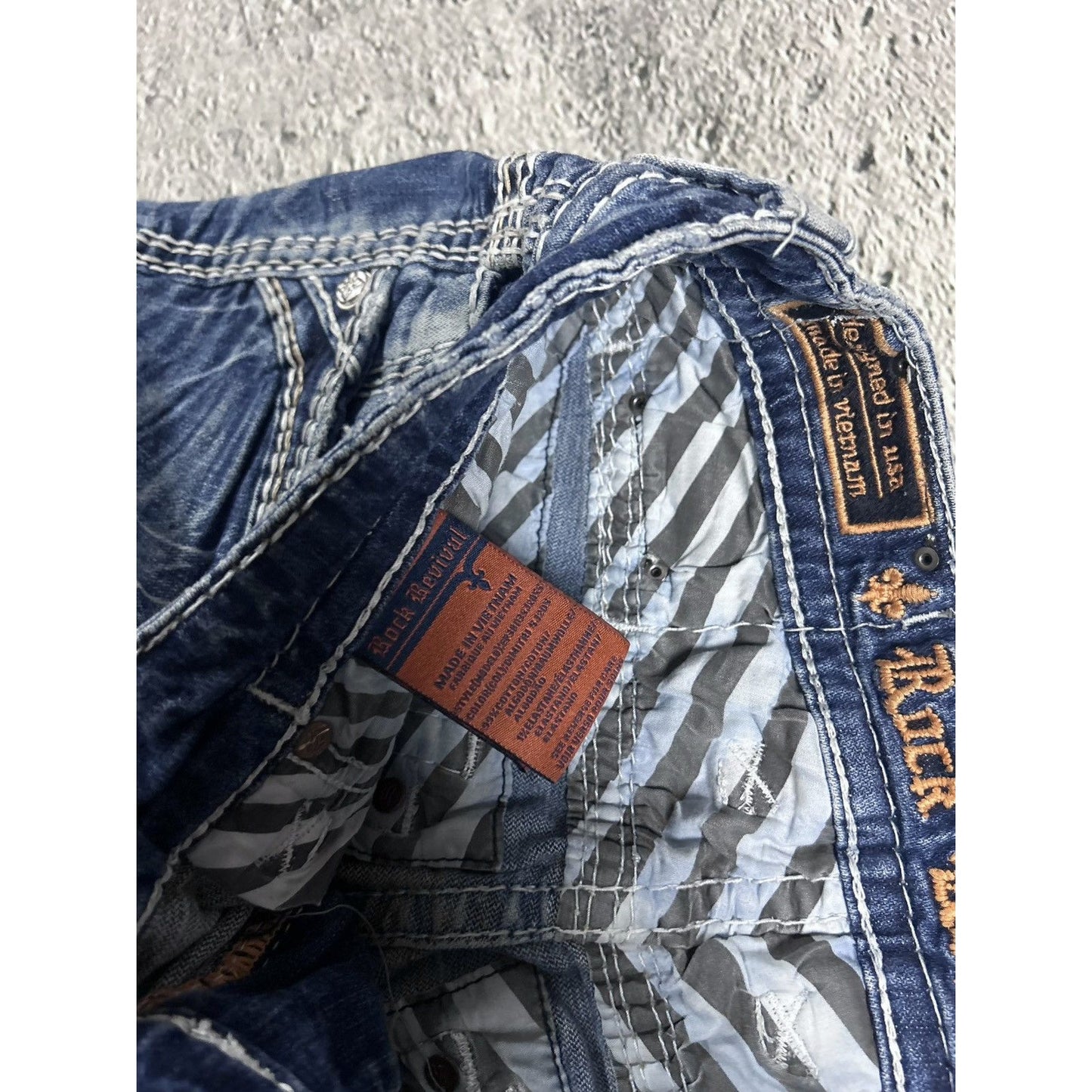 Rock Revival vintage jeans blue white stitching Y2K