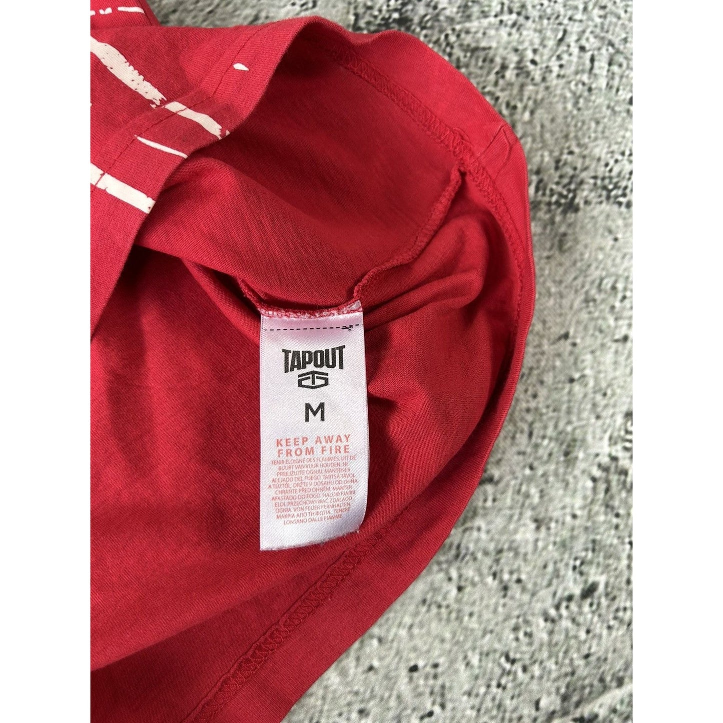 Tapout Vintage Y2K T-shirt big logo red