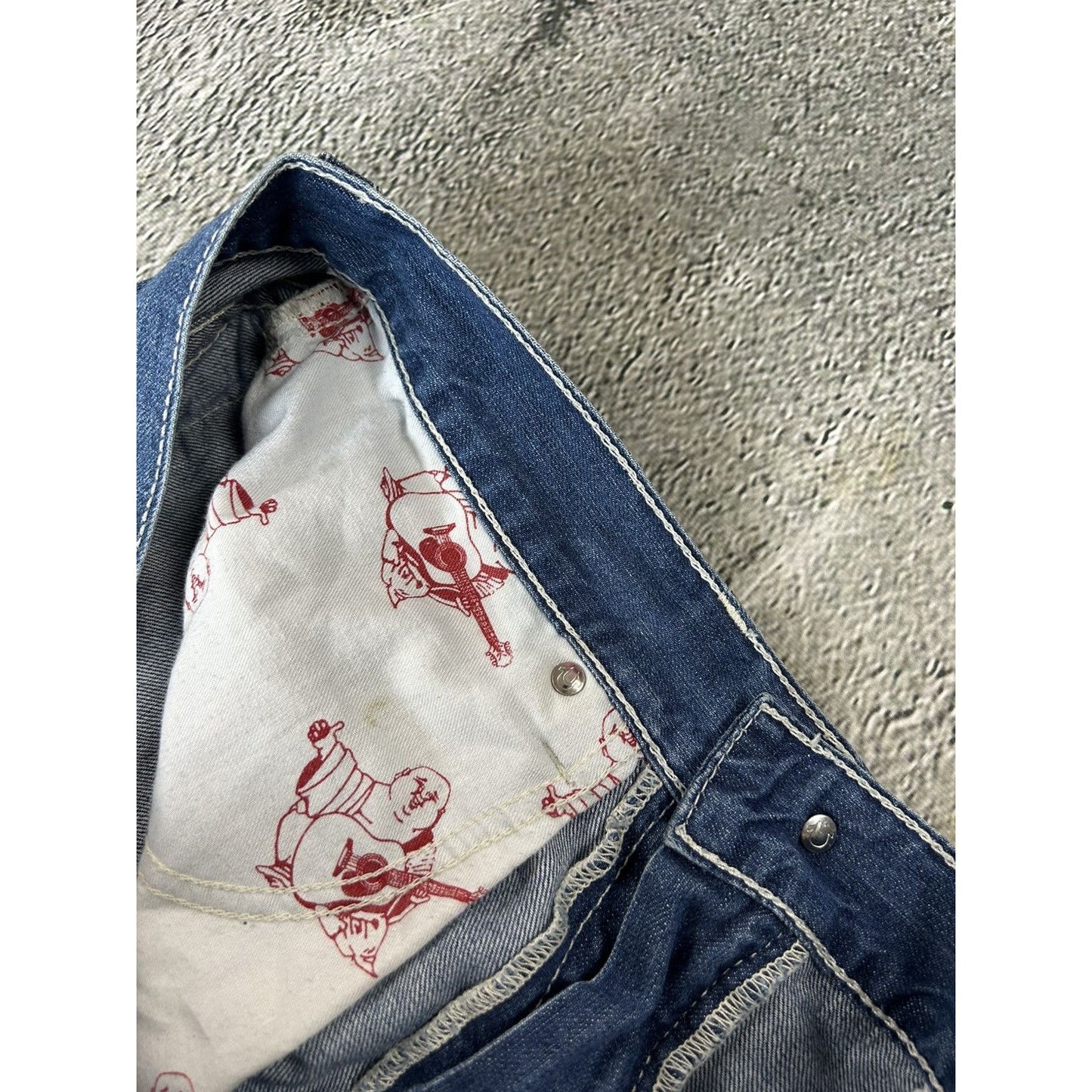 True Religion blue jeans white thick stitching straight Y2K