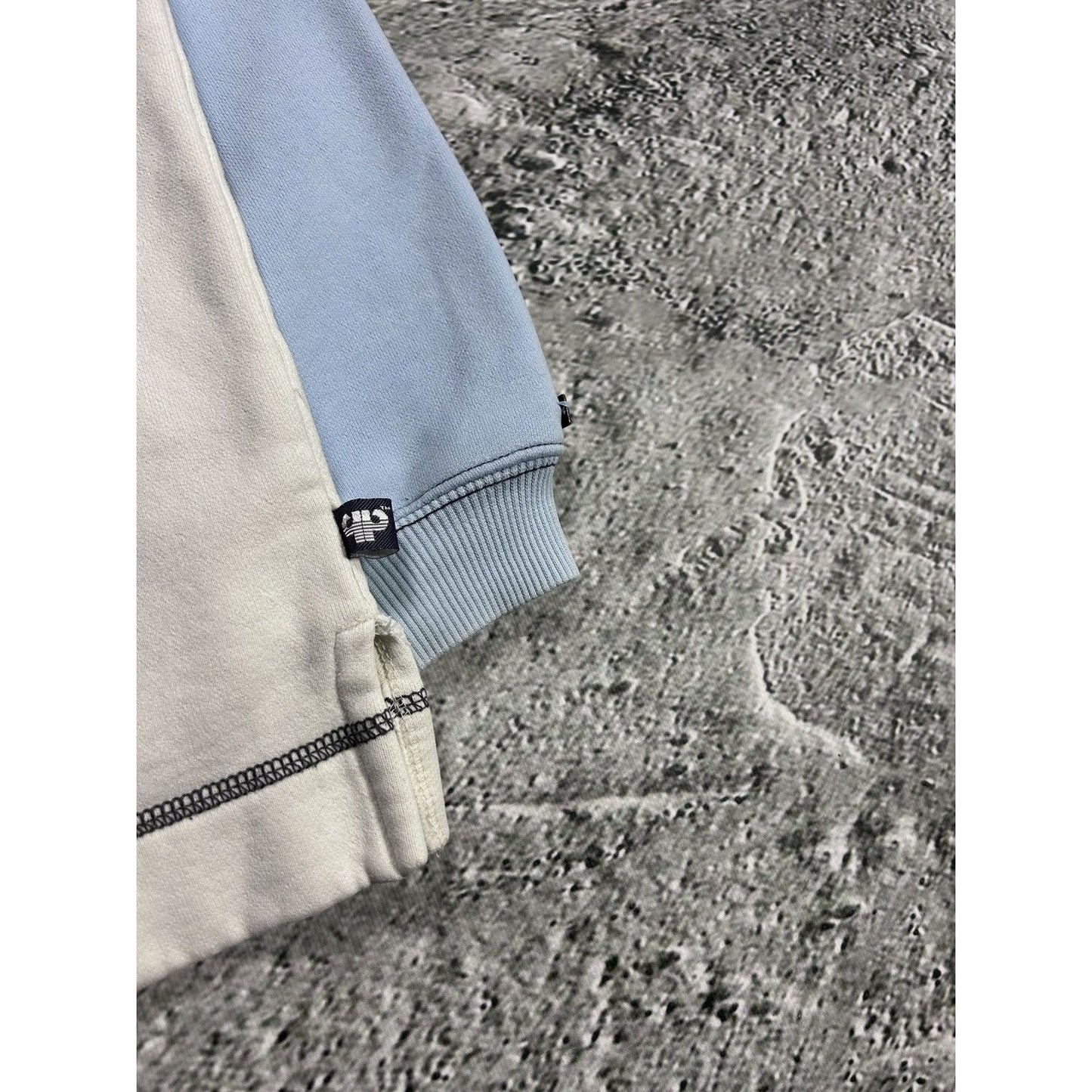 Pelle Pelle sweatshirt big logo 90s beige blue crewneck