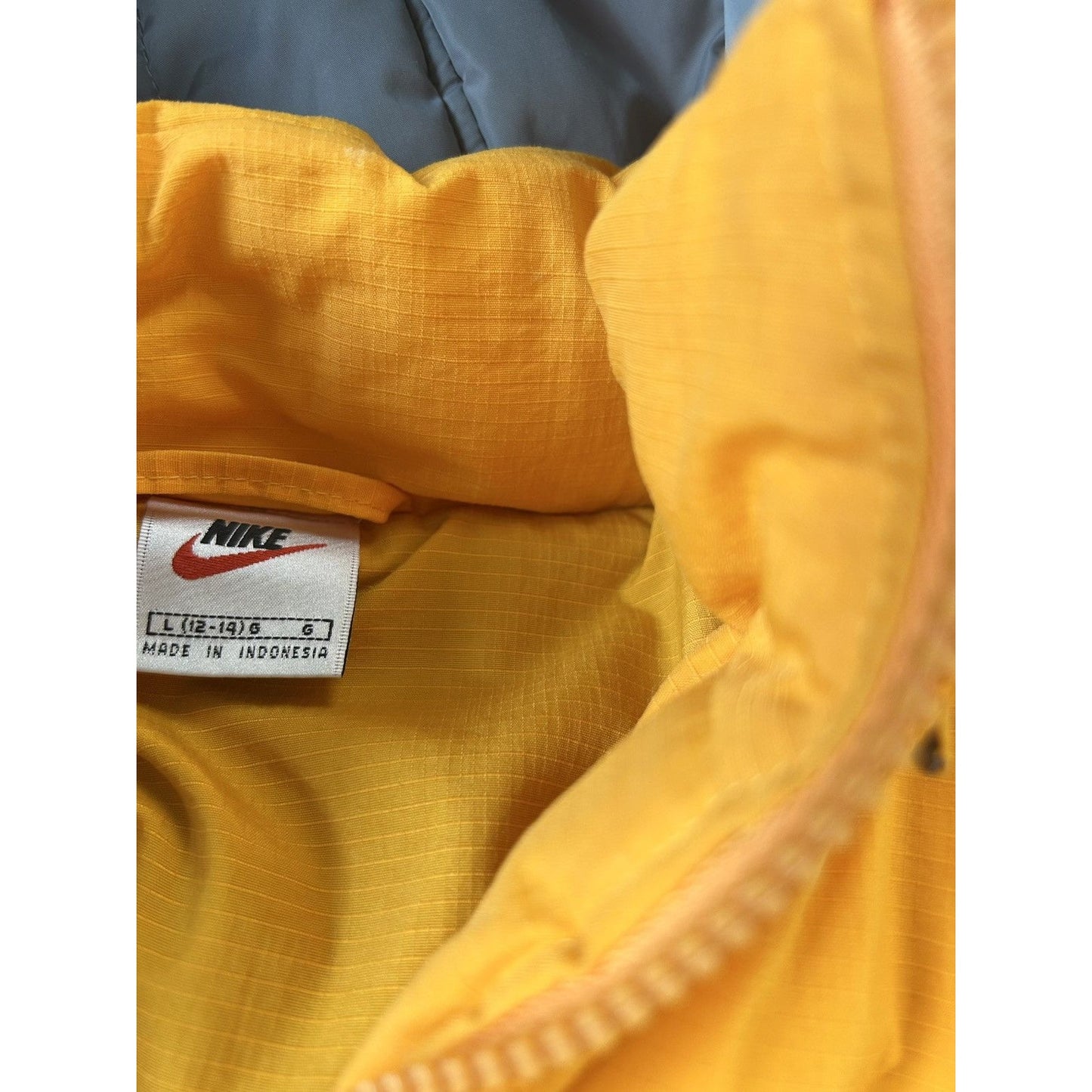 Nike vintage puffer jacket big logo 90s orange