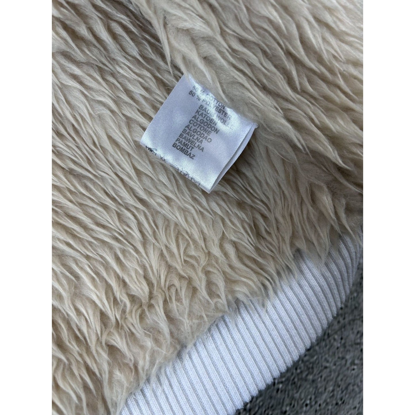 Really Point Y2K vintage zip hoodie white fur Ed Hardy