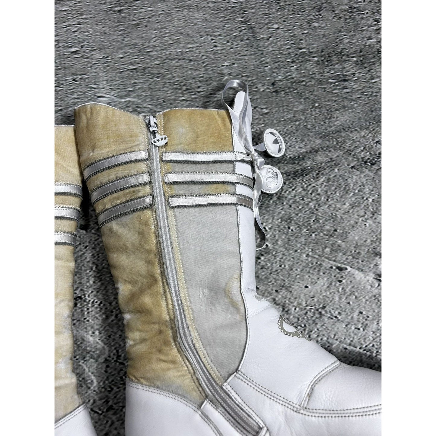 2000s Adidas x Missy Elliott snow boots high