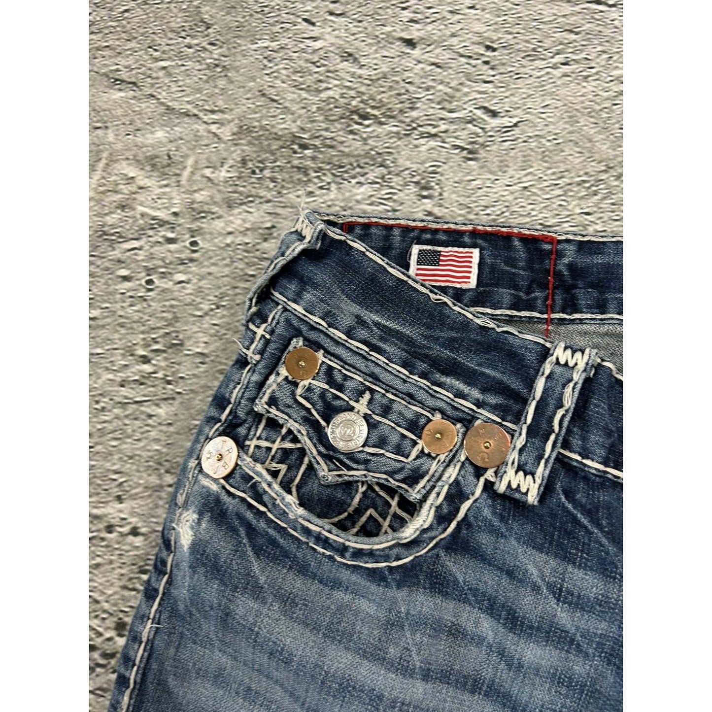 True Religion blue jeans white thick stitching Billy Super T