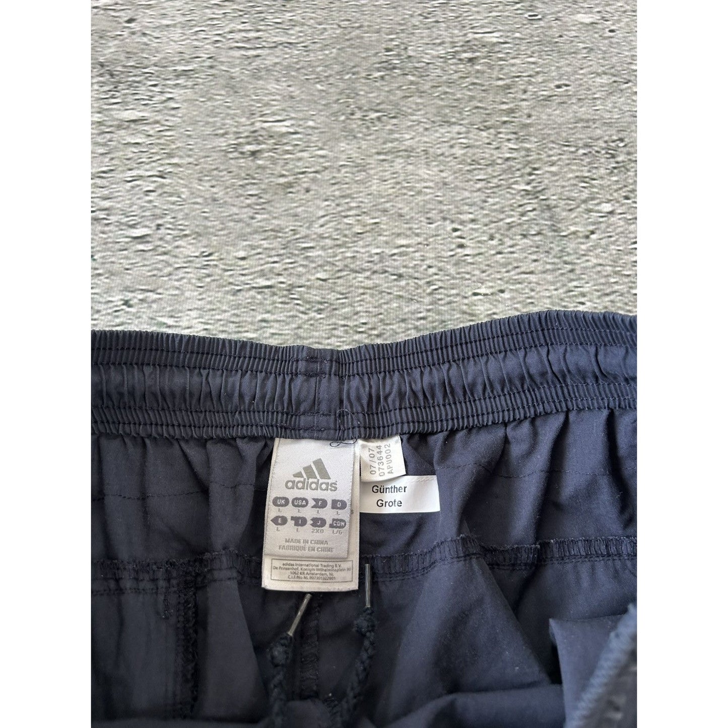 Adidas vintage navy nylon track pants baggy small logo 2000s