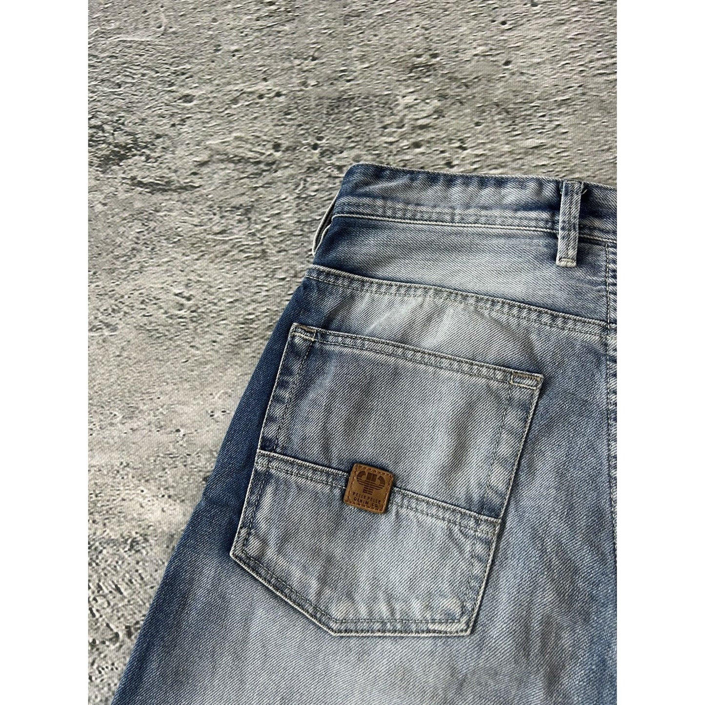 Pelle Pelle vintage stone washed blue jeans Y2K baggy denim