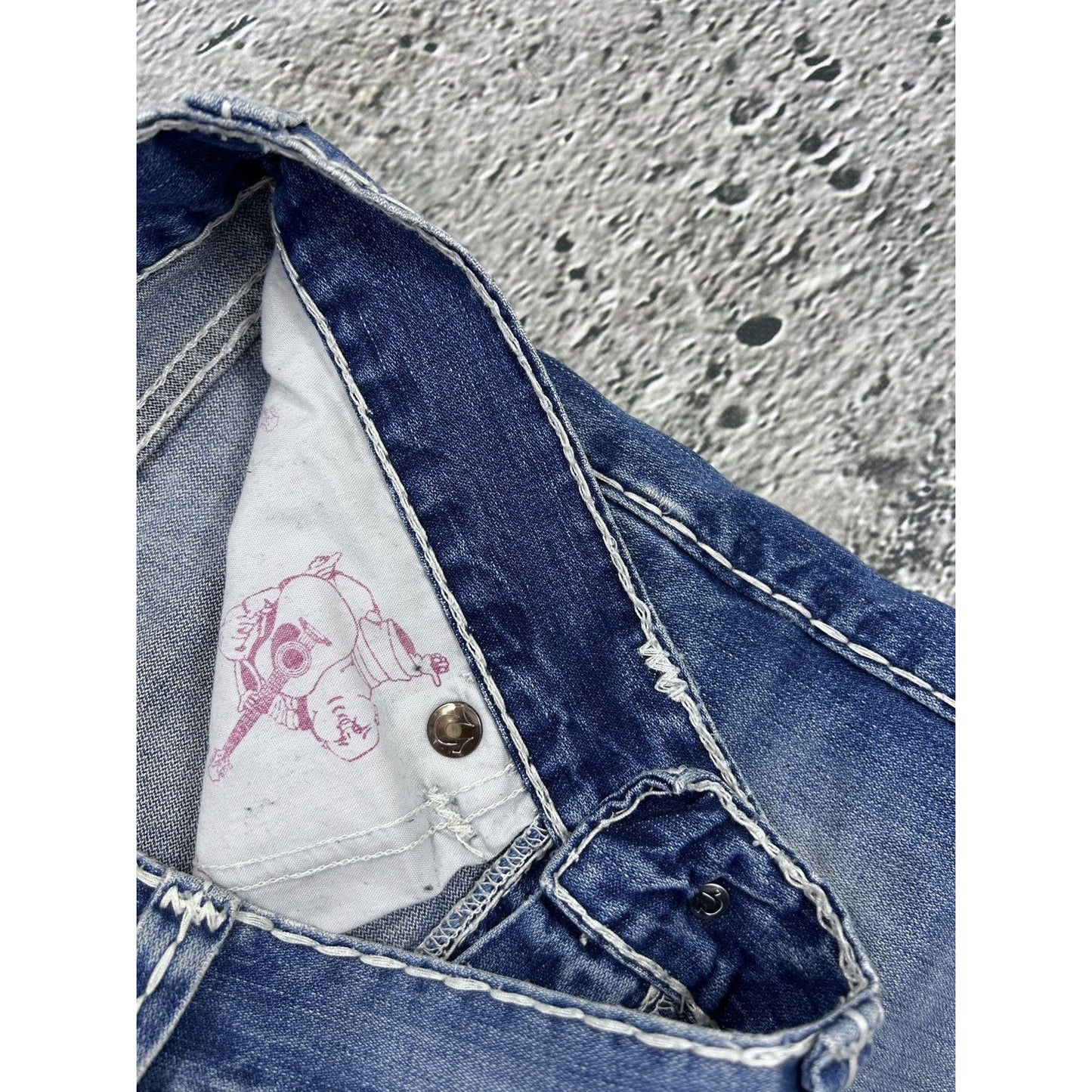 True Religion Blue jeans white thick stitching Bobby