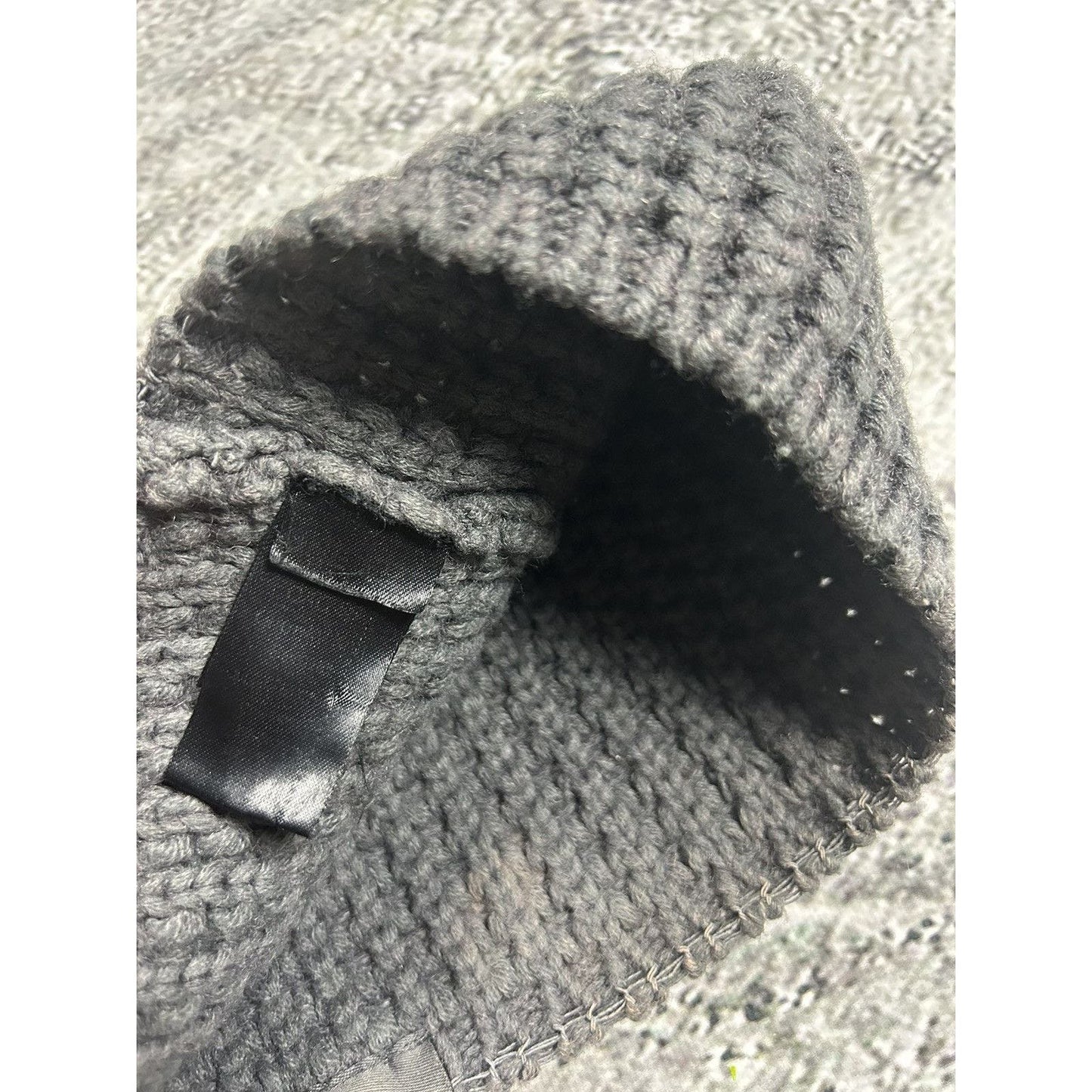 Rab beanie grey wool Y2K