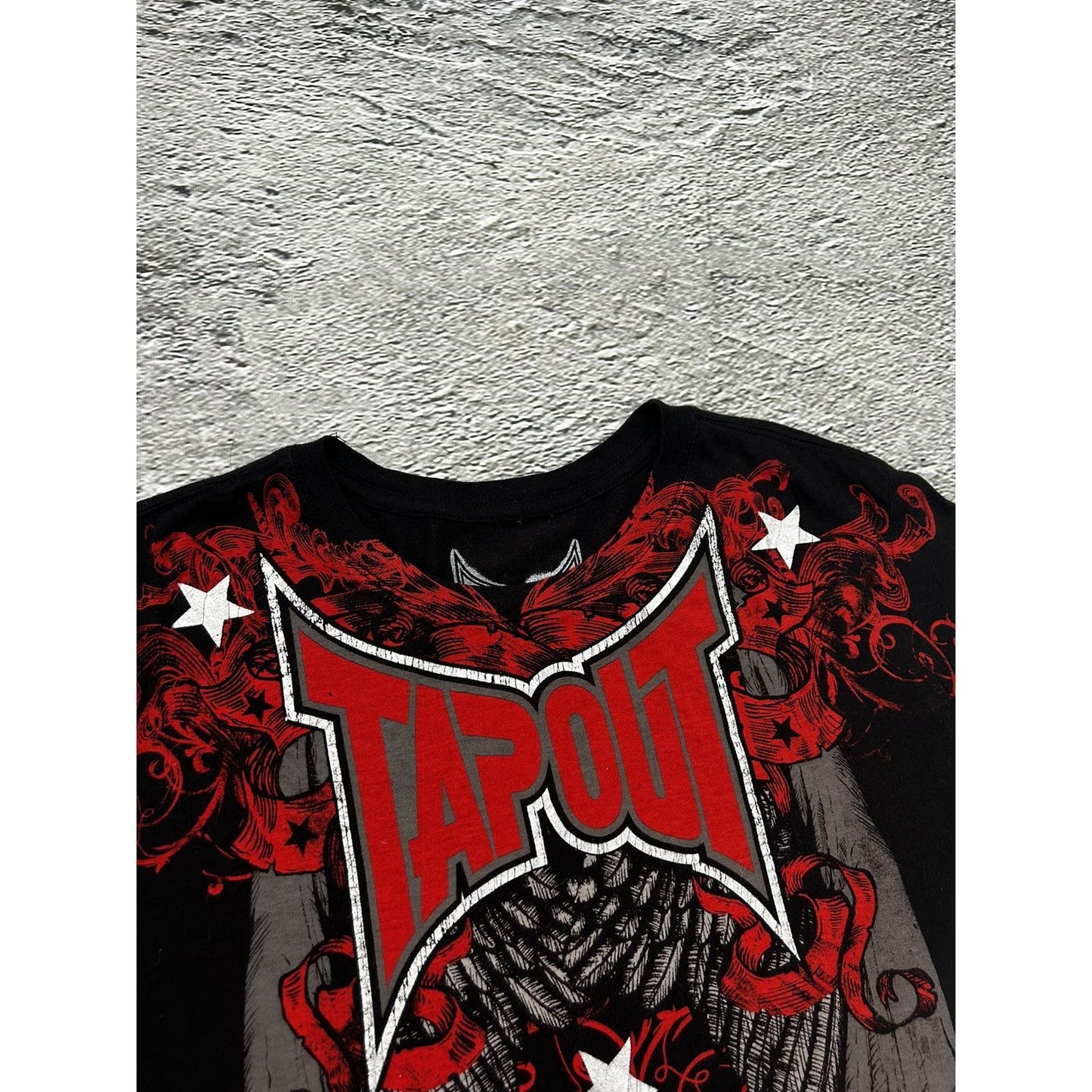 Tapout Vintage Y2K T-shirt big logo black red