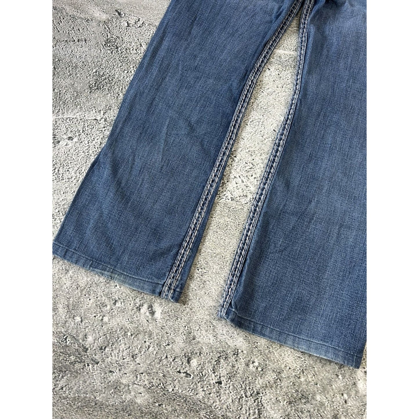 True Religion jeans blue white thick stitching Bobby Y2K