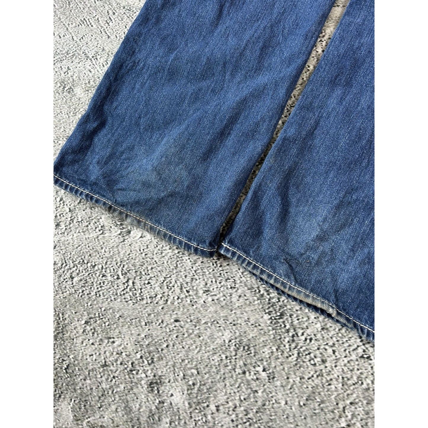 True Religion blue jeans white thick stitching straight Y2K