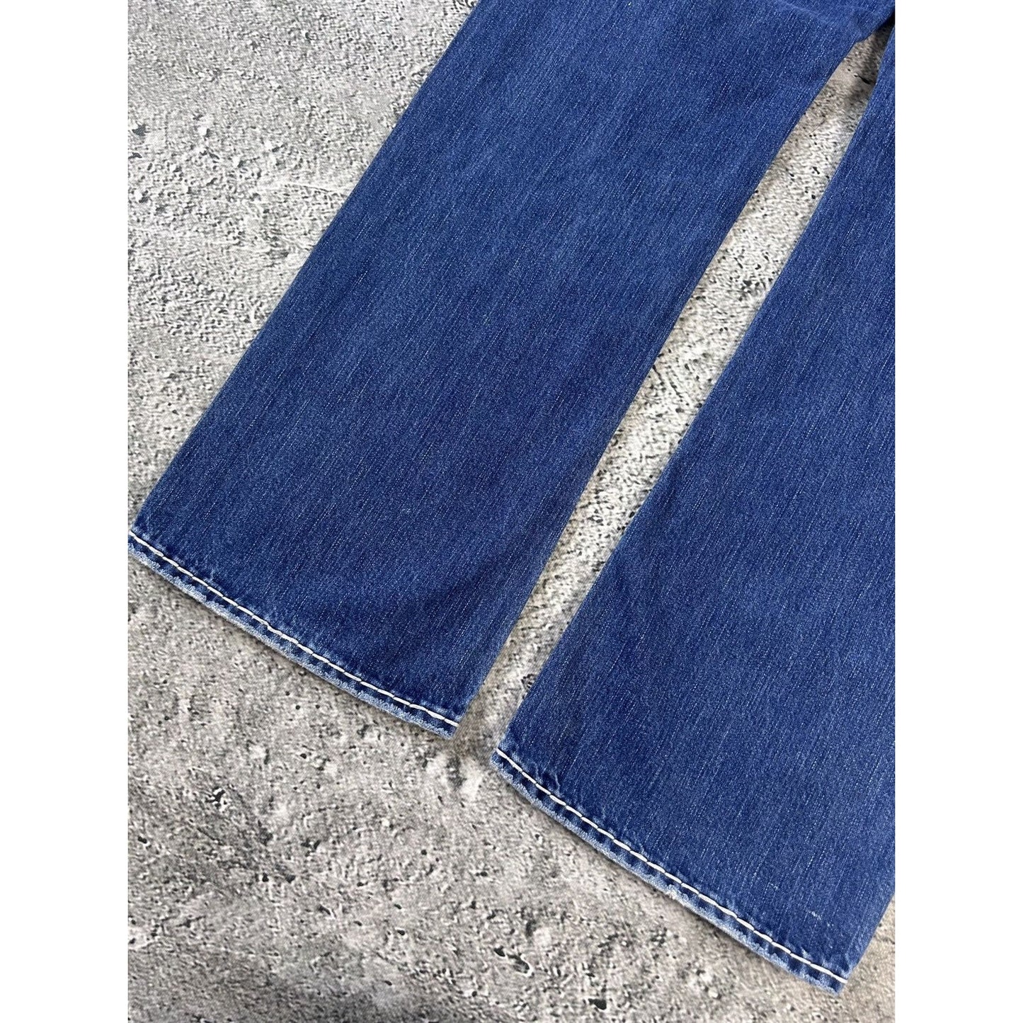 True Religion Blue jeans white thick stitching Bobby