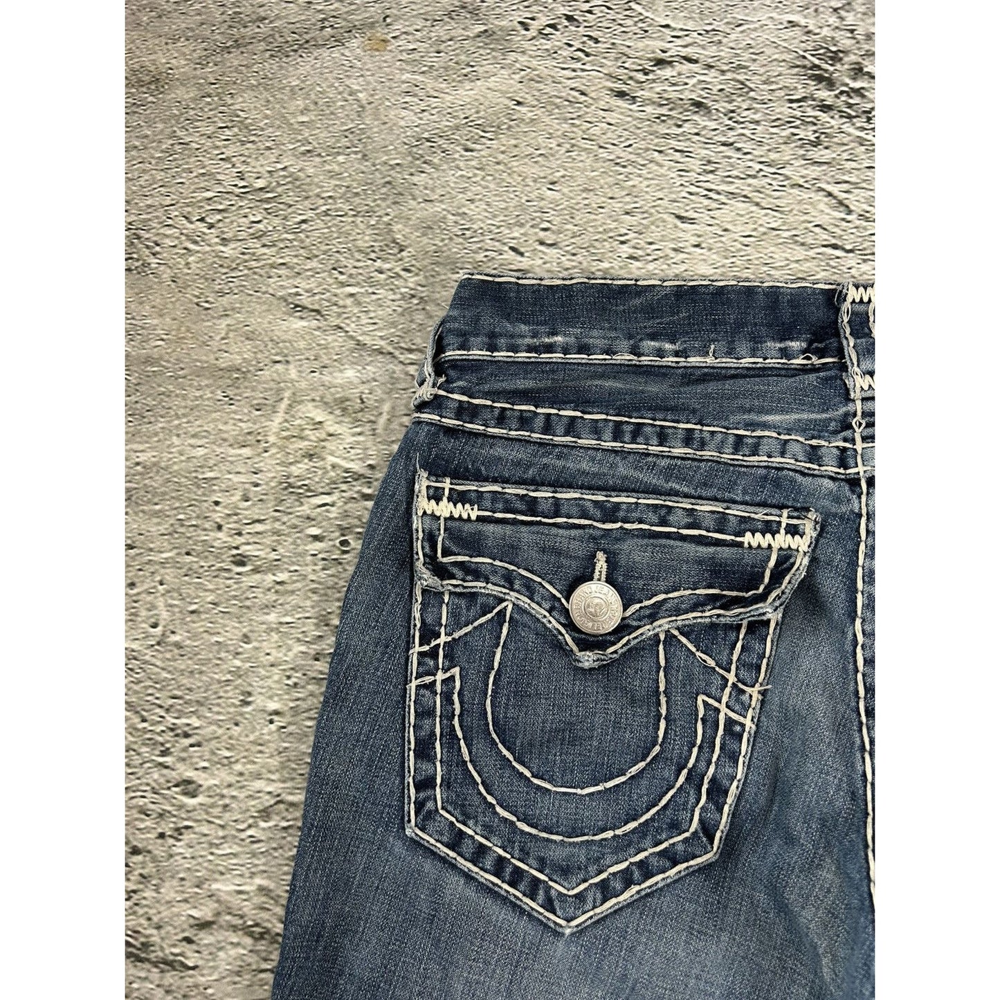 True Religion blue jeans white thick stitching Billy Super T