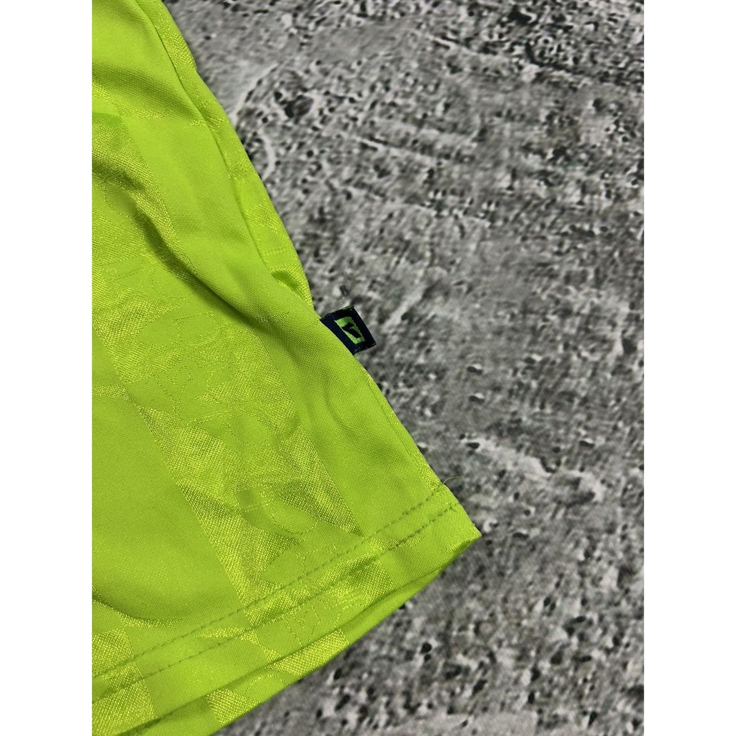 Diadora vintage Jersey neon green 90s big logo