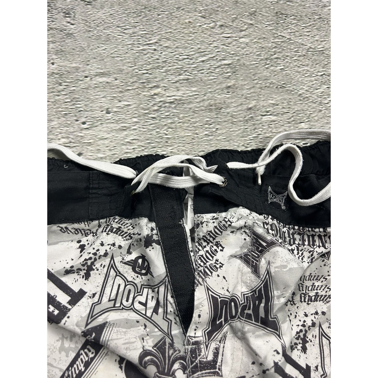 Tapout shorts vintage full print big logo boxing white black