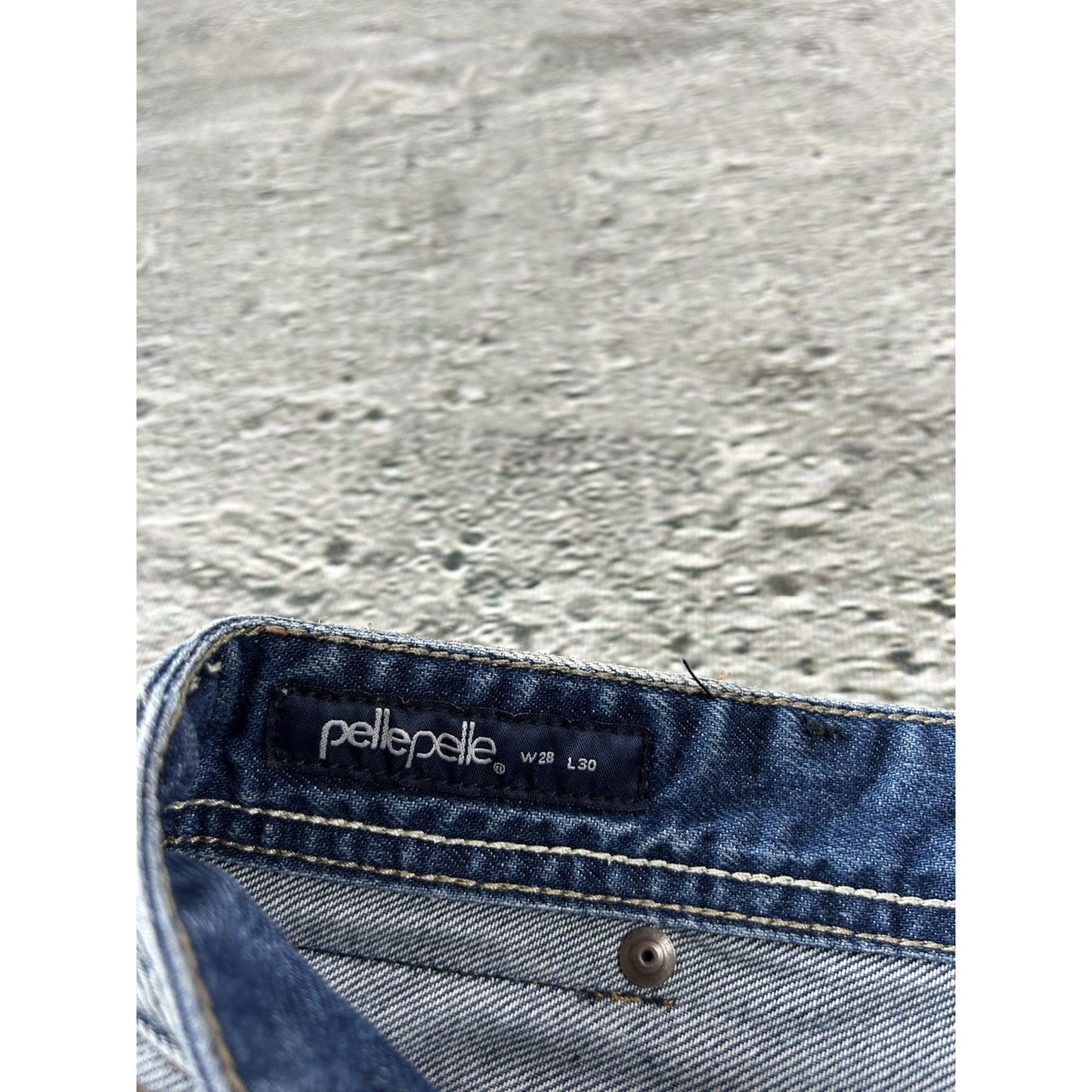 Pelle Pelle vintage stone washed blue jeans Y2K baggy denim