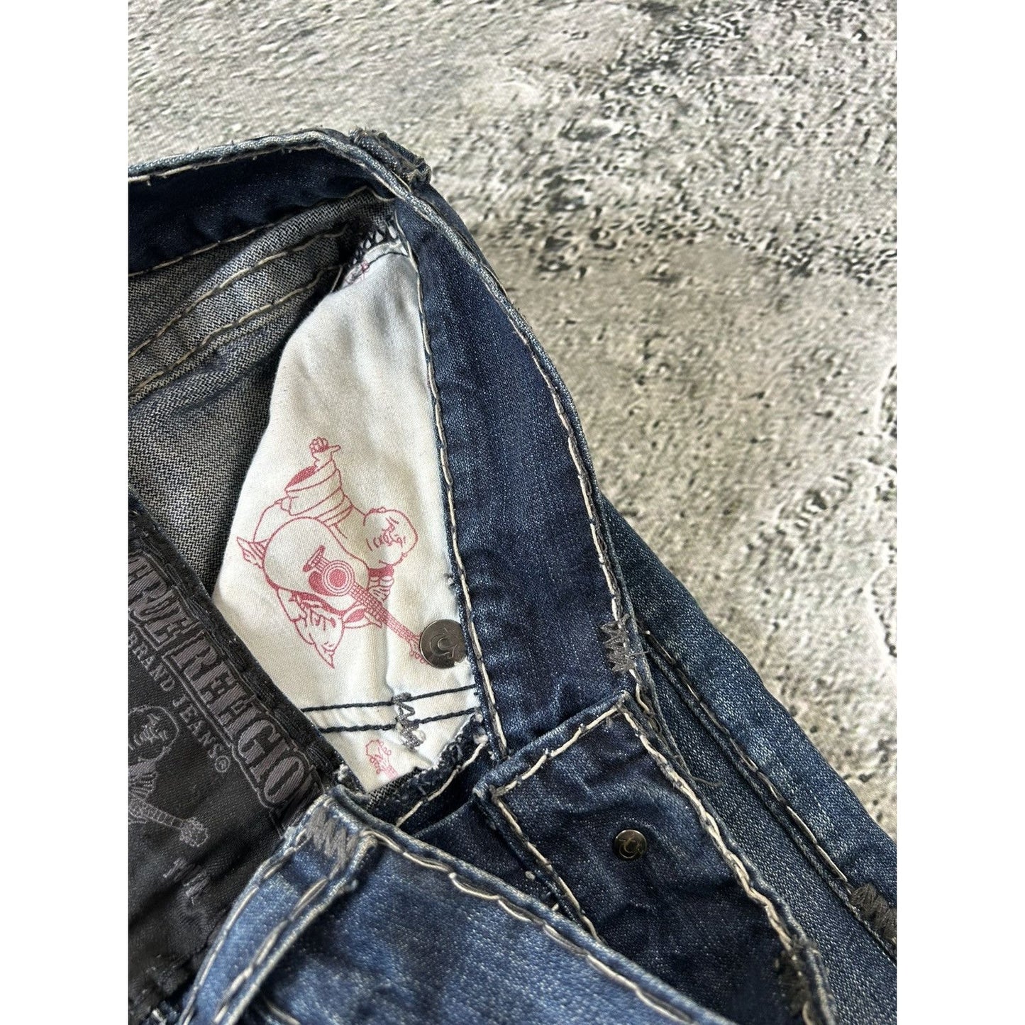 True Religion vintage jeans navy blue thick stitching Y2K