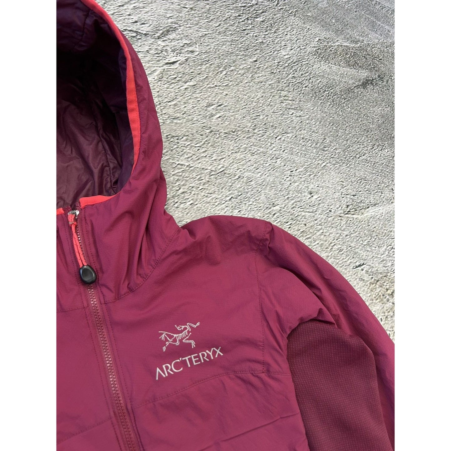 Arc’teryx jacket pink Atom LT