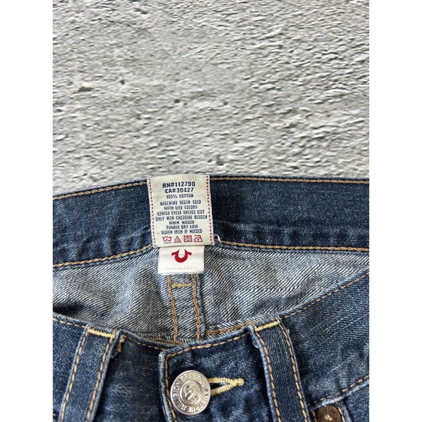 True Religion blue jeans white stitching Y2K bootcut