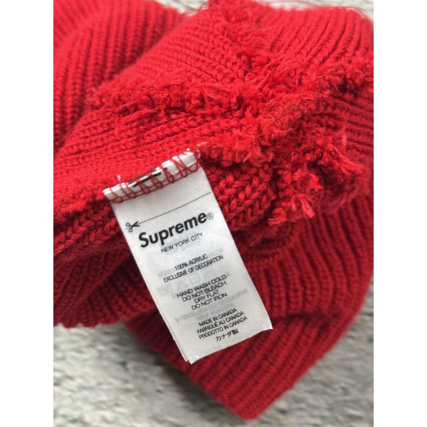 Supreme Beanie Red logo
