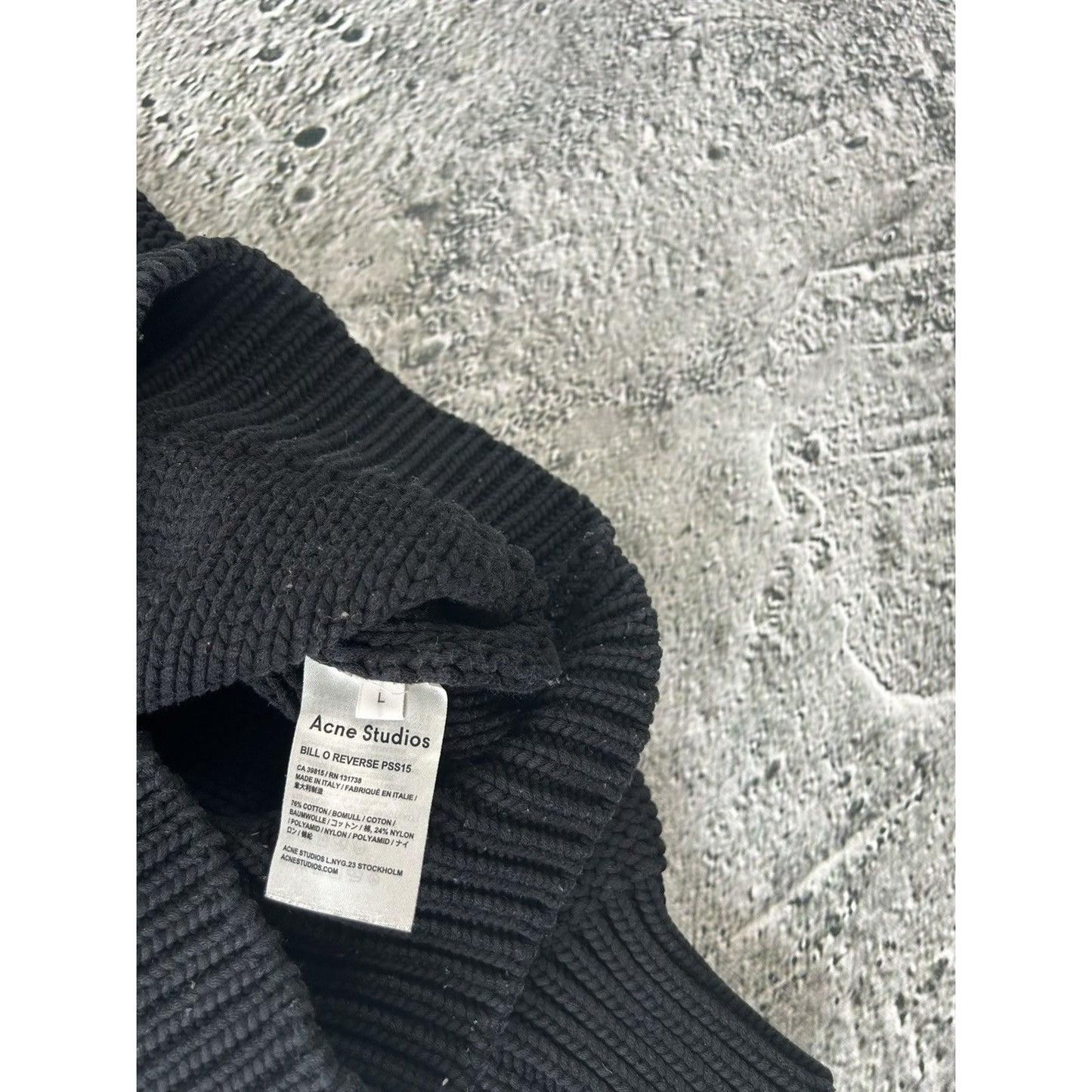 Acne Studios sweater thick knit black bill o reverse pss15