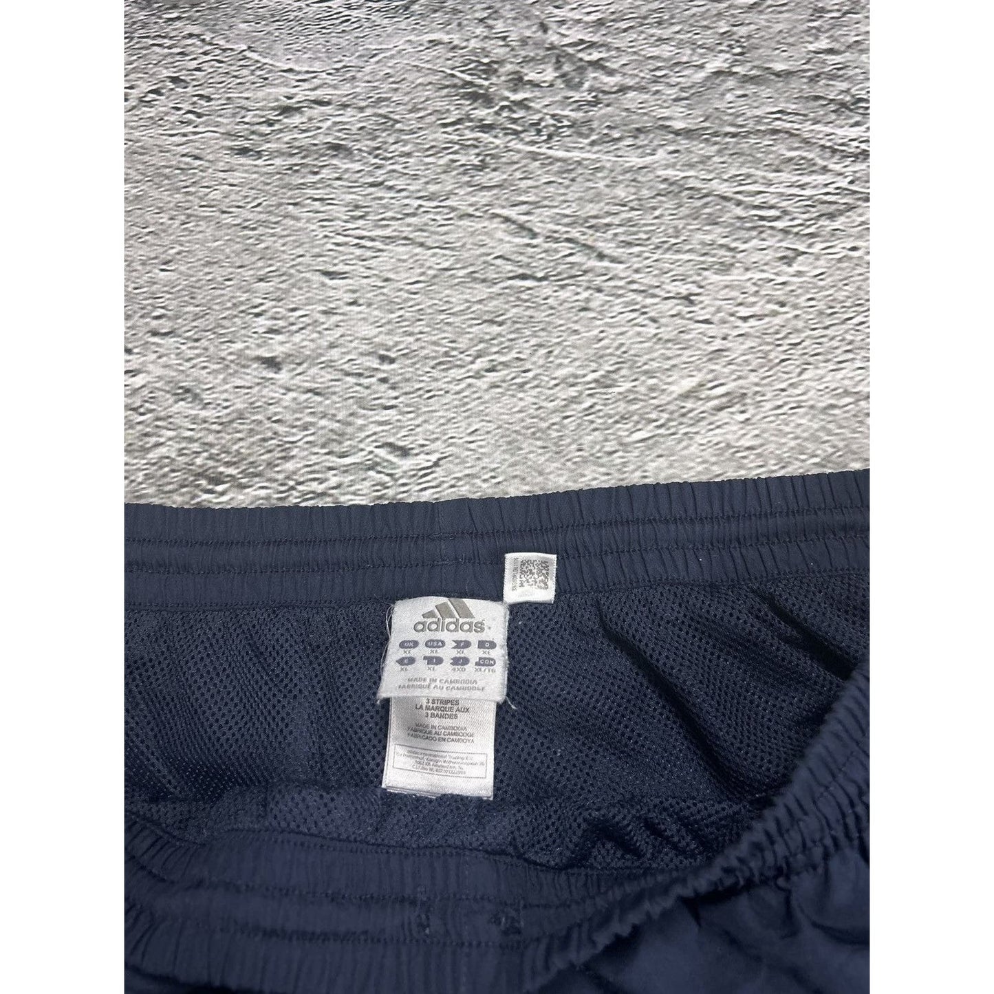 Adidas vintage navy nylon track pants baggy small logo 2000s