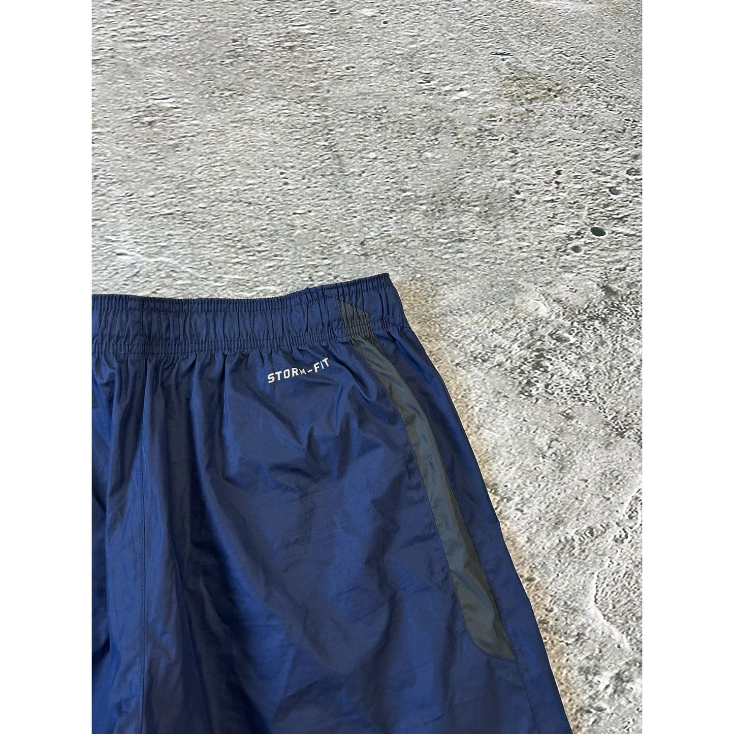Sweden Nike navy nylon track pants parachute y2k drill